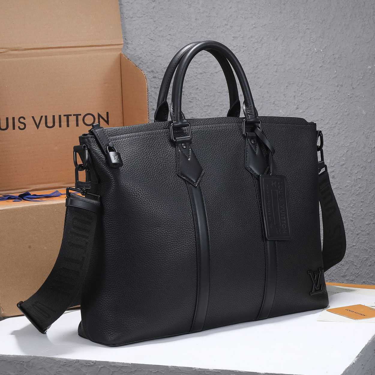 Louis Vuitton Lock It Tote   M59158 - PerfectKickZ