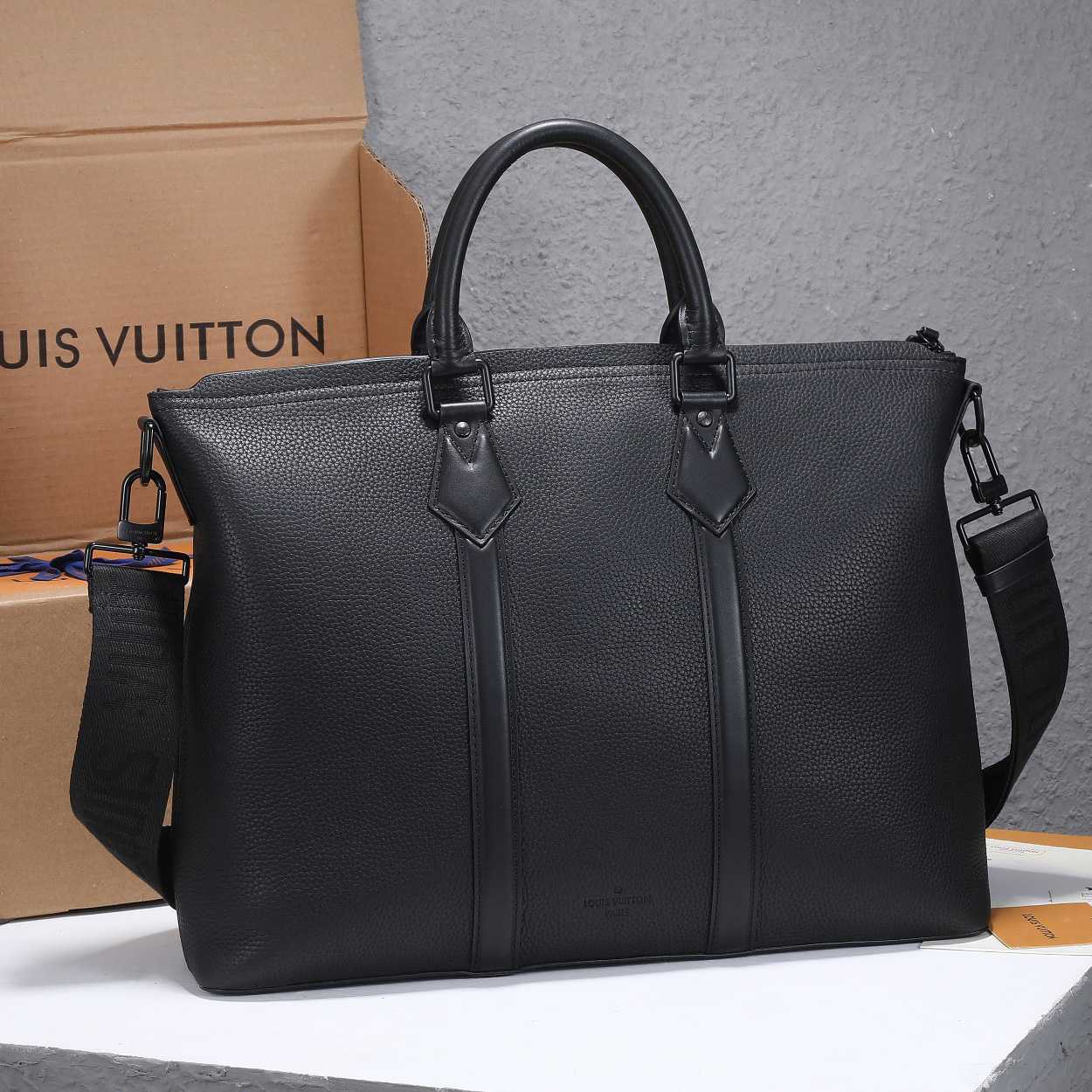 Louis Vuitton Lock It Tote   M59158 - PerfectKickZ