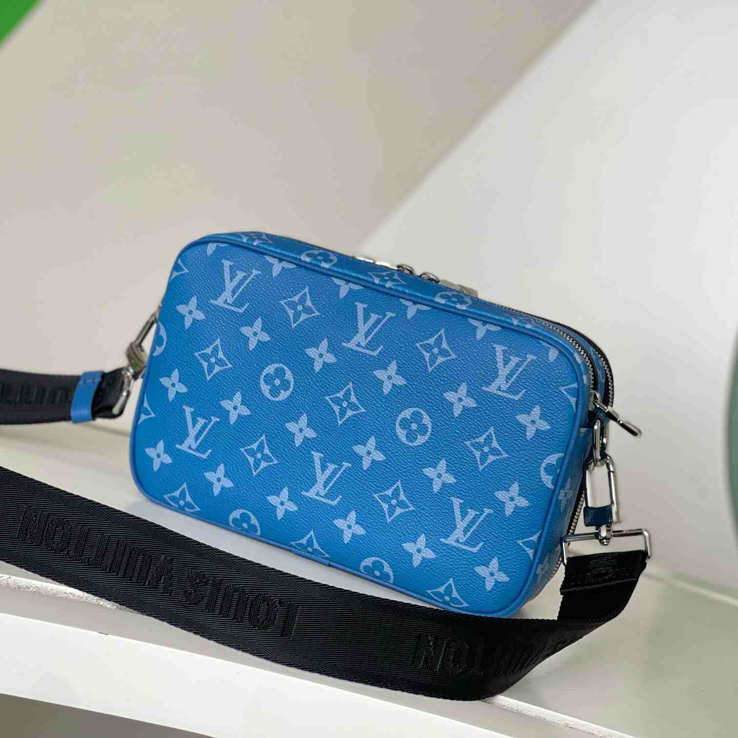 Louis Vuitton Alpha Messenger  M31016 - PerfectKickZ