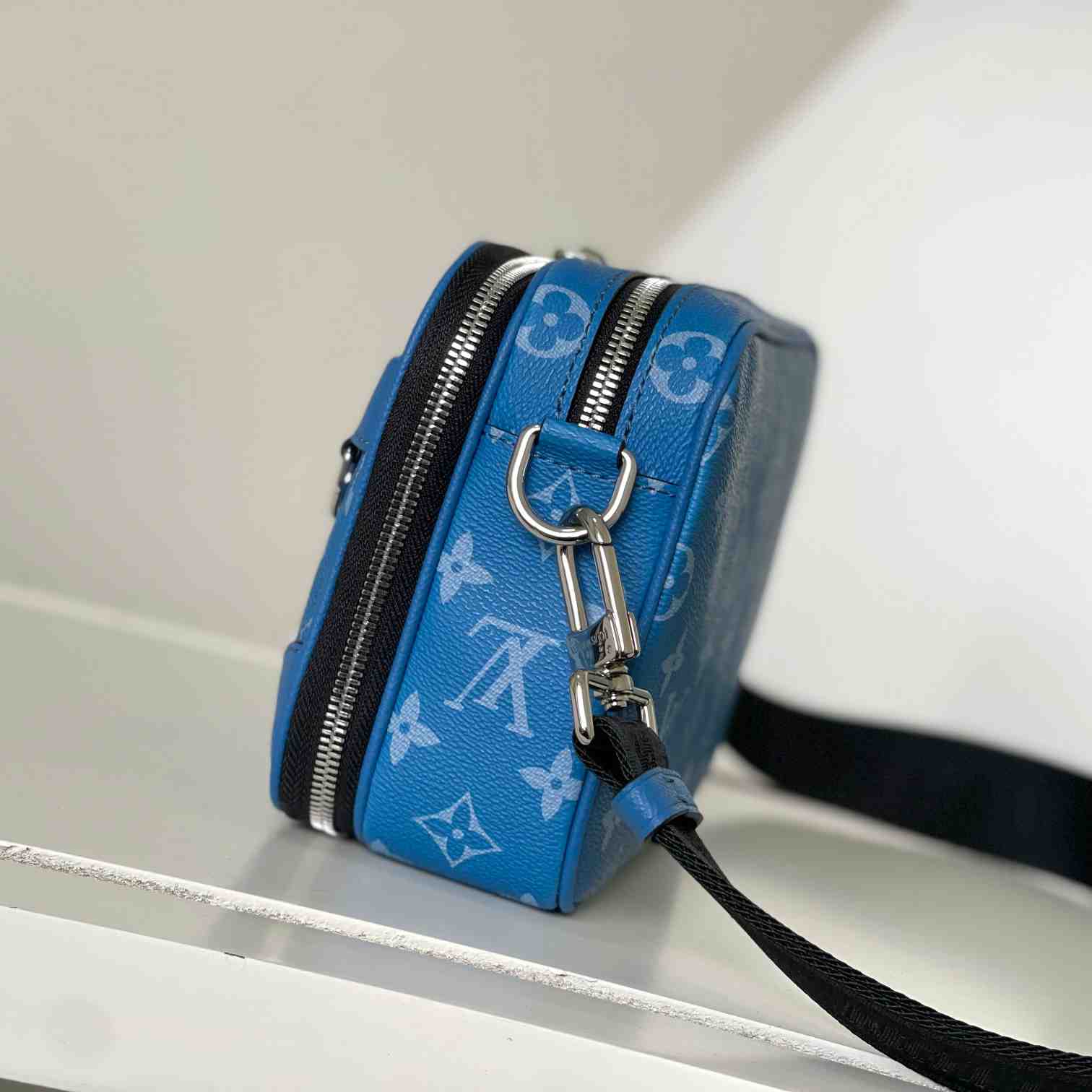 Louis Vuitton Alpha Messenger  M31016 - PerfectKickZ