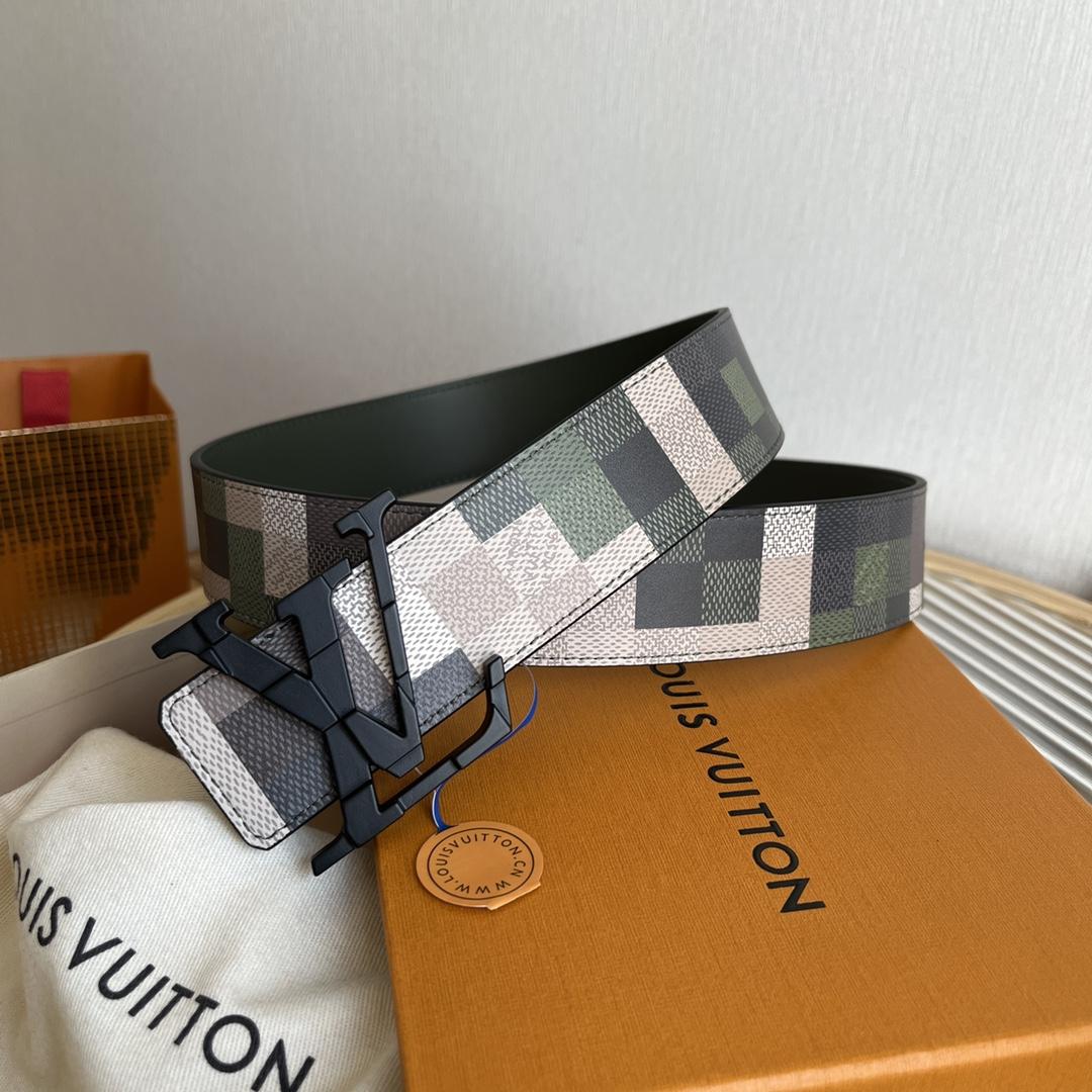 Louis Vuitton LV Mega Pixel 40mm Reversible Belt - PerfectKickZ