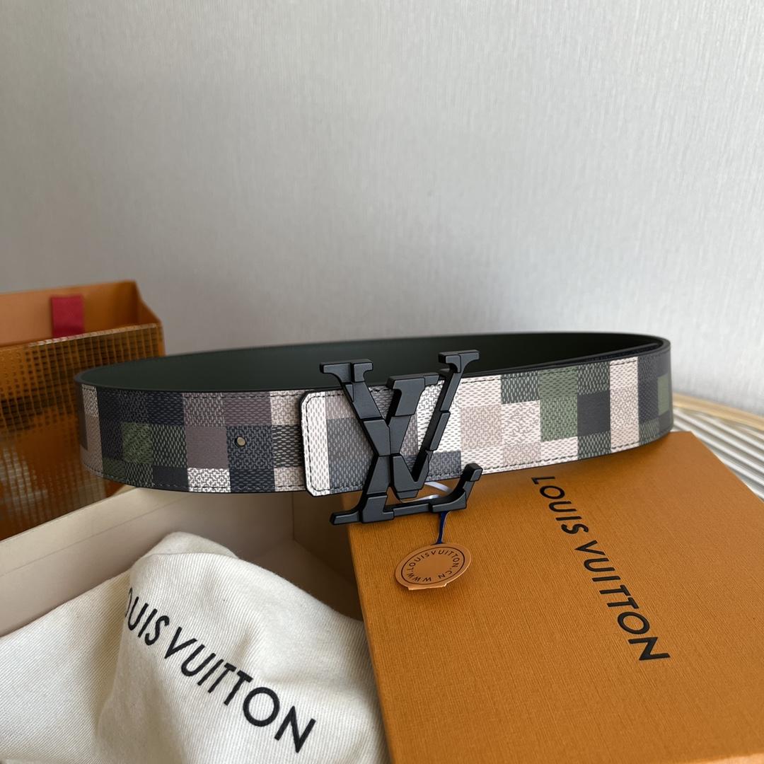 Louis Vuitton LV Mega Pixel 40mm Reversible Belt - PerfectKickZ