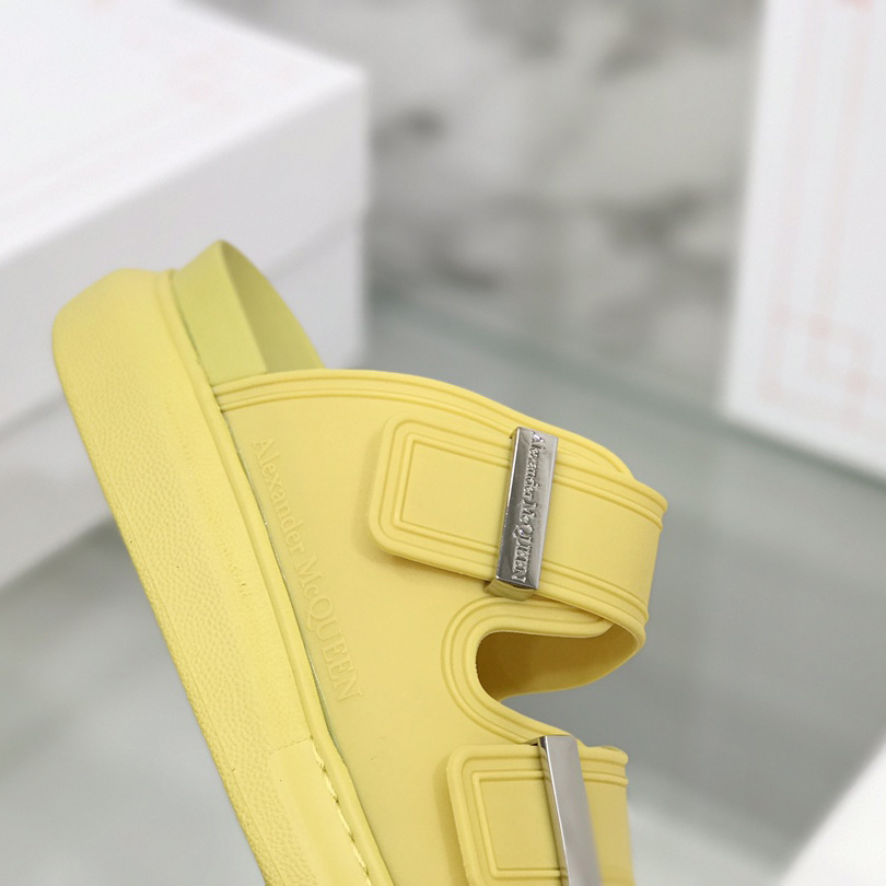 Alexander Mqueen Women's Hybrid Slide In Anise/Silver - PerfectKickZ