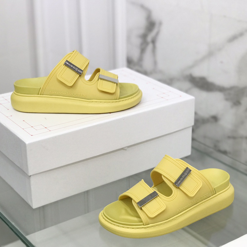 Alexander Mqueen Women's Hybrid Slide In Anise/Silver - PerfectKickZ