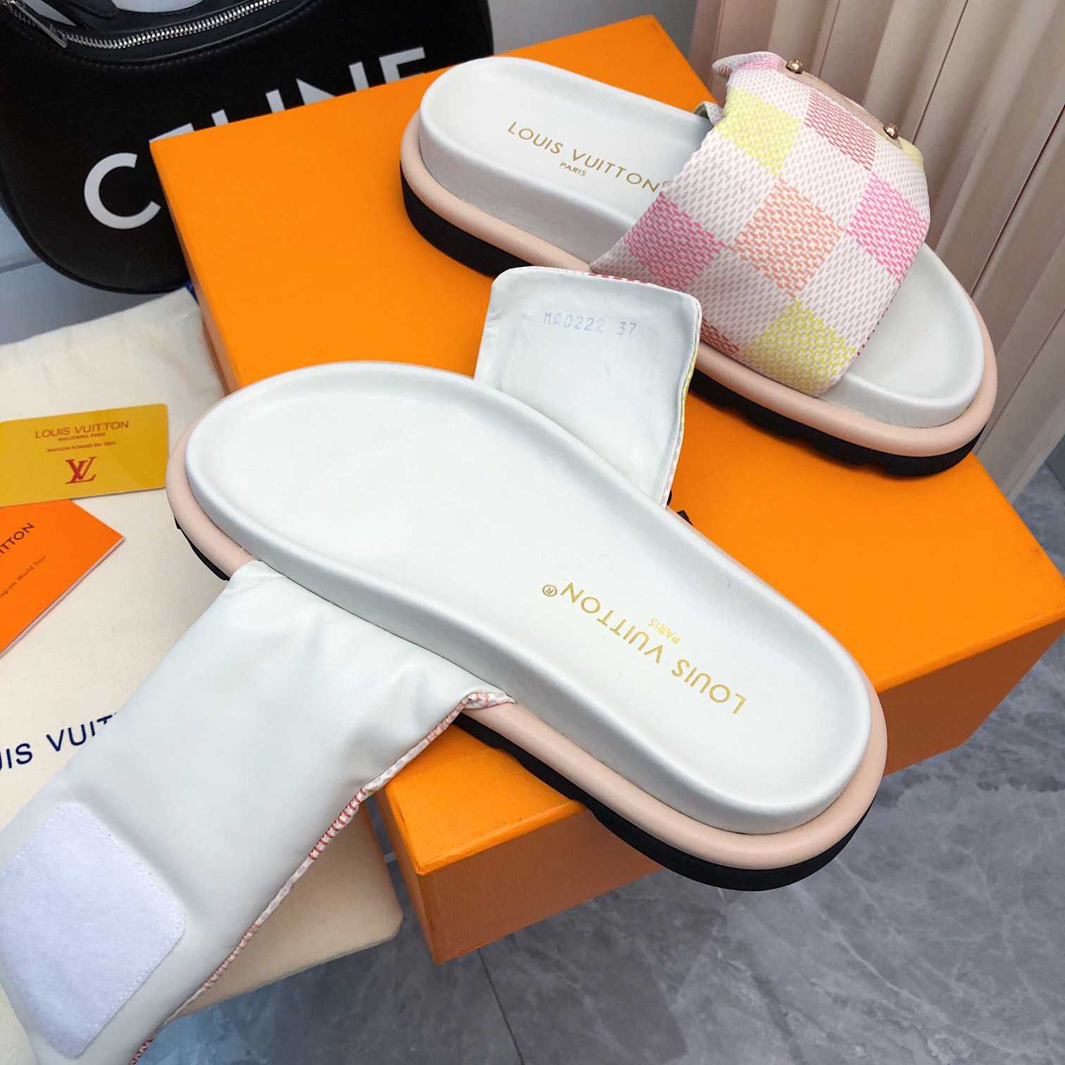Louis Vuitton Pool Pillow Flat Comfort Mule     1ACTWW - PerfectKickZ