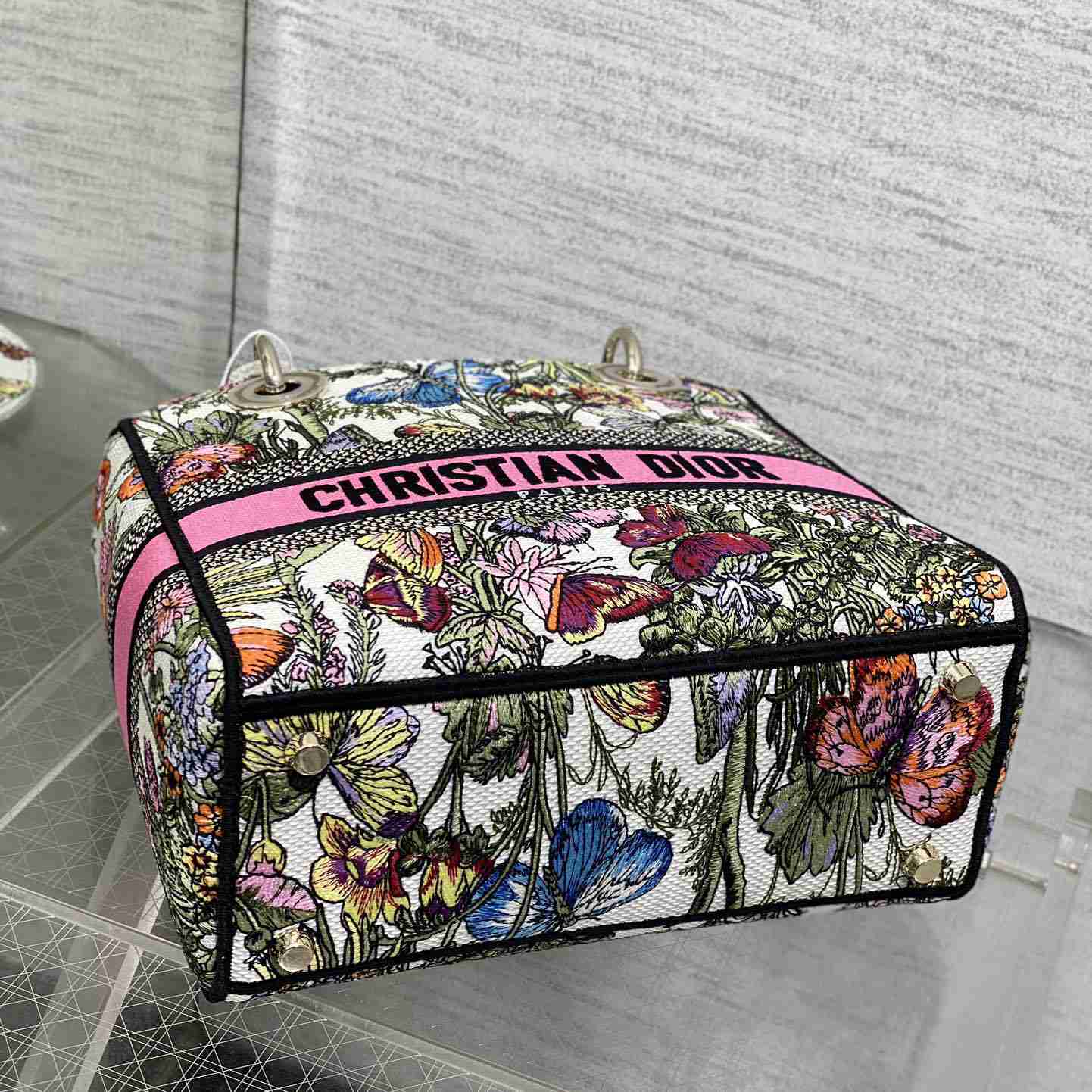 Dior Medium Lady D-Lite Bag - PerfectKickZ
