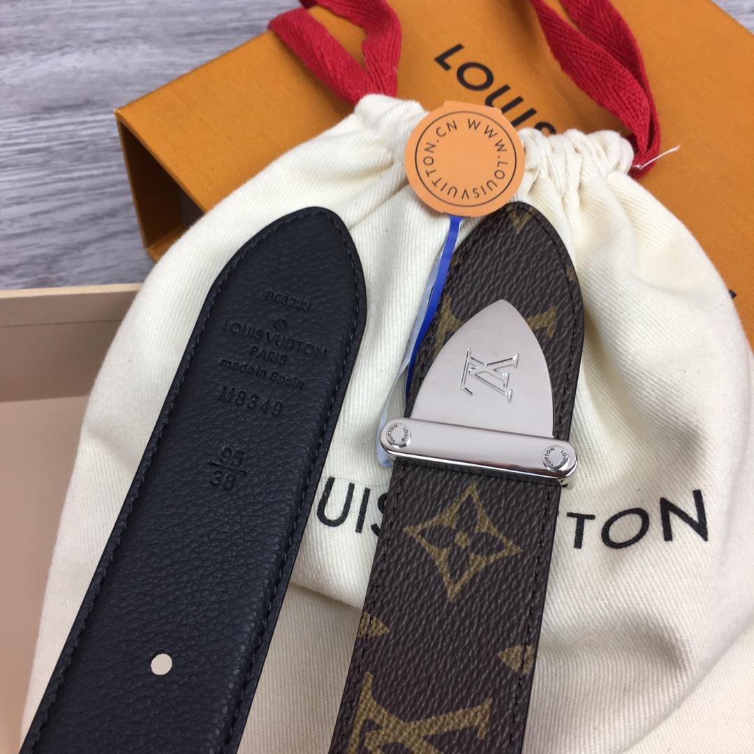Louis Vuitton LV Trunk 35mm Reversible Belt - PerfectKickZ