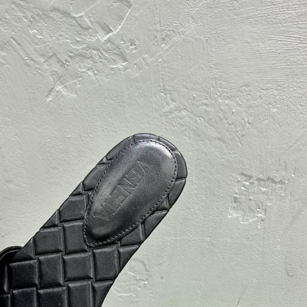 Bottega Veneta Amy Flat Mule - PerfectKickZ