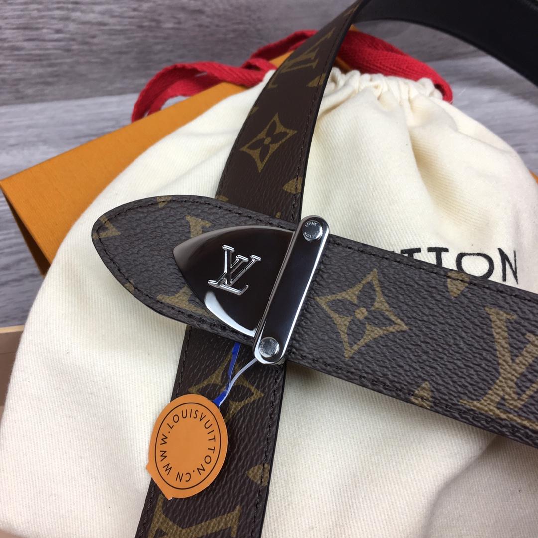 Louis Vuitton LV Trunk 35mm Reversible Belt - PerfectKickZ