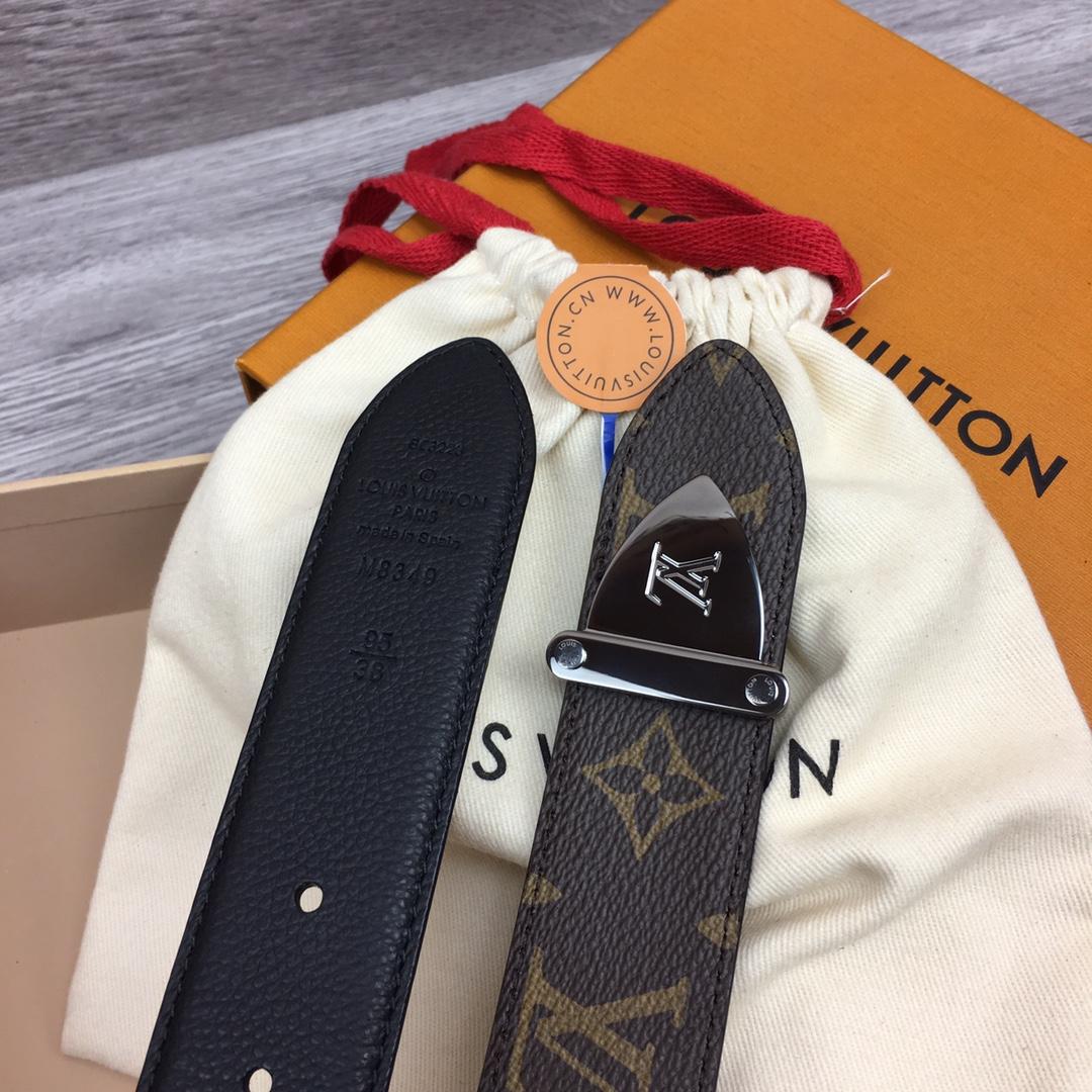 Louis Vuitton LV Trunk 35mm Reversible Belt - PerfectKickZ