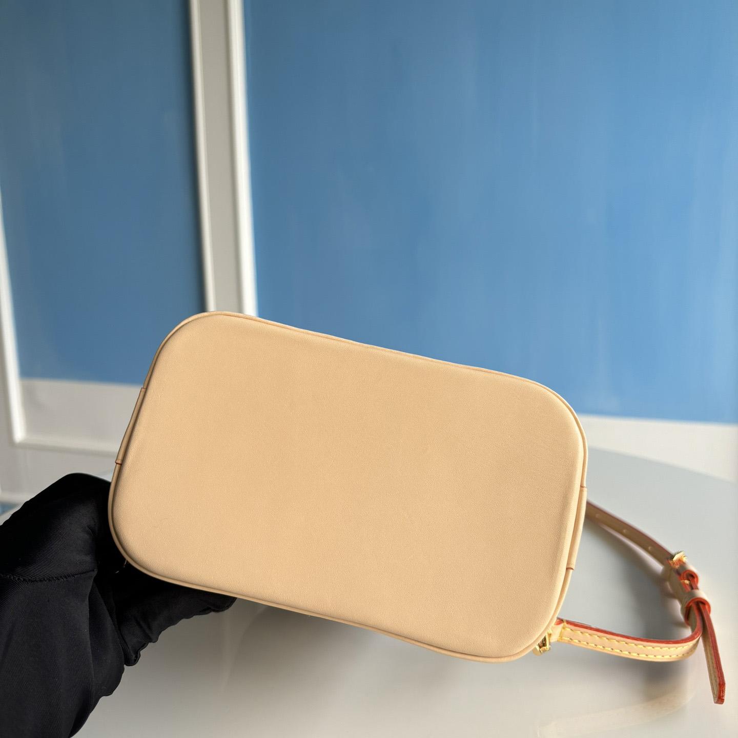 Louis Vuitton Alma Backpack    M47132 - PerfectKickZ