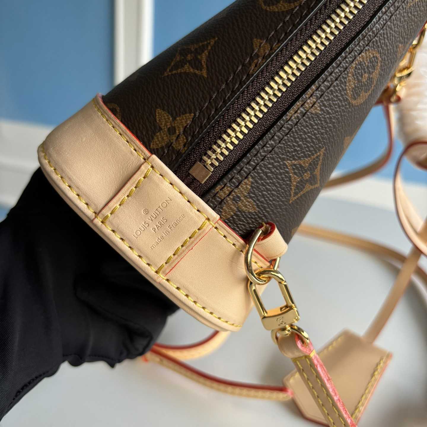 Louis Vuitton Alma Backpack    M47132 - 
