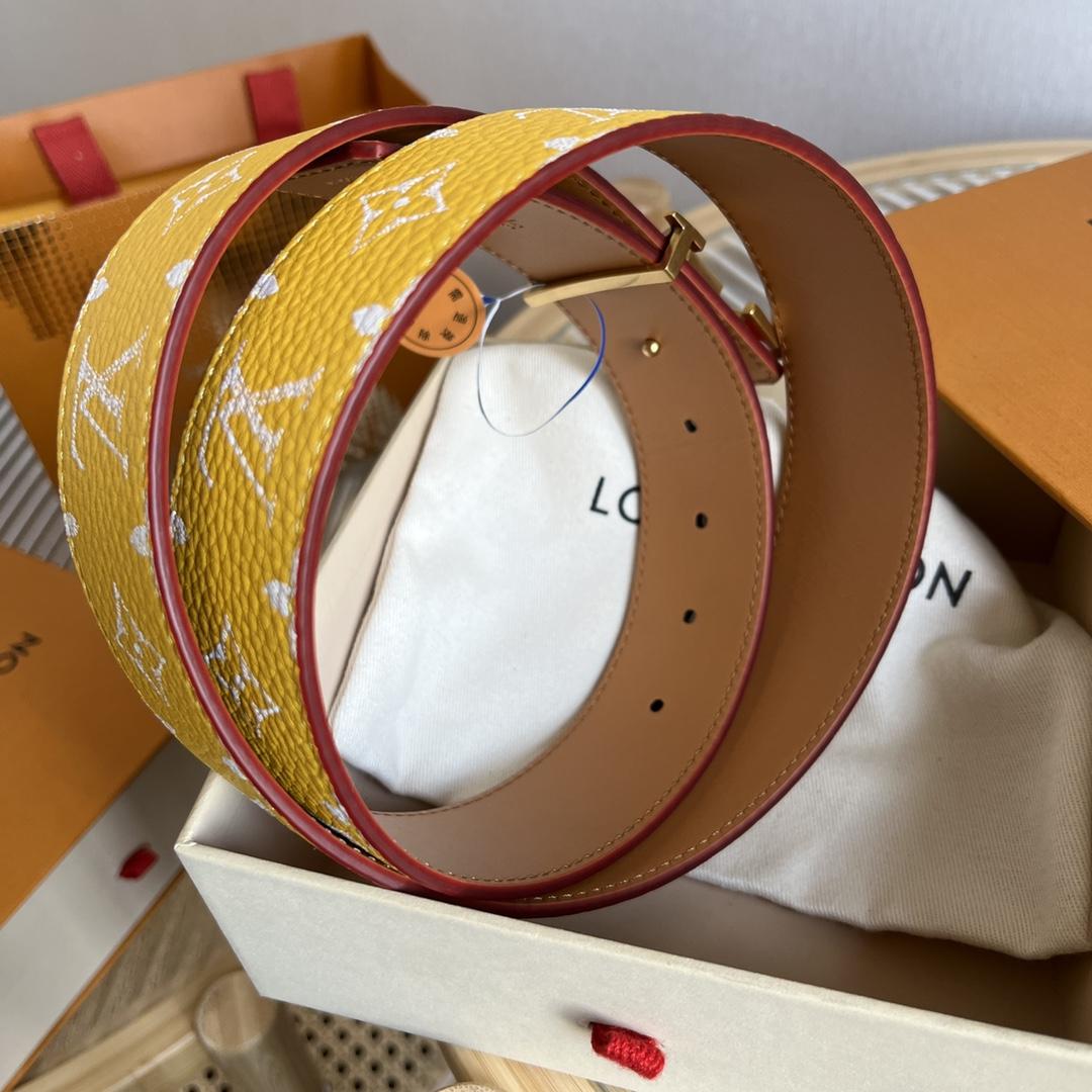 Louis Vuitton LV Initiales 40mm Reversible Belt      M8458V - PerfectKickZ