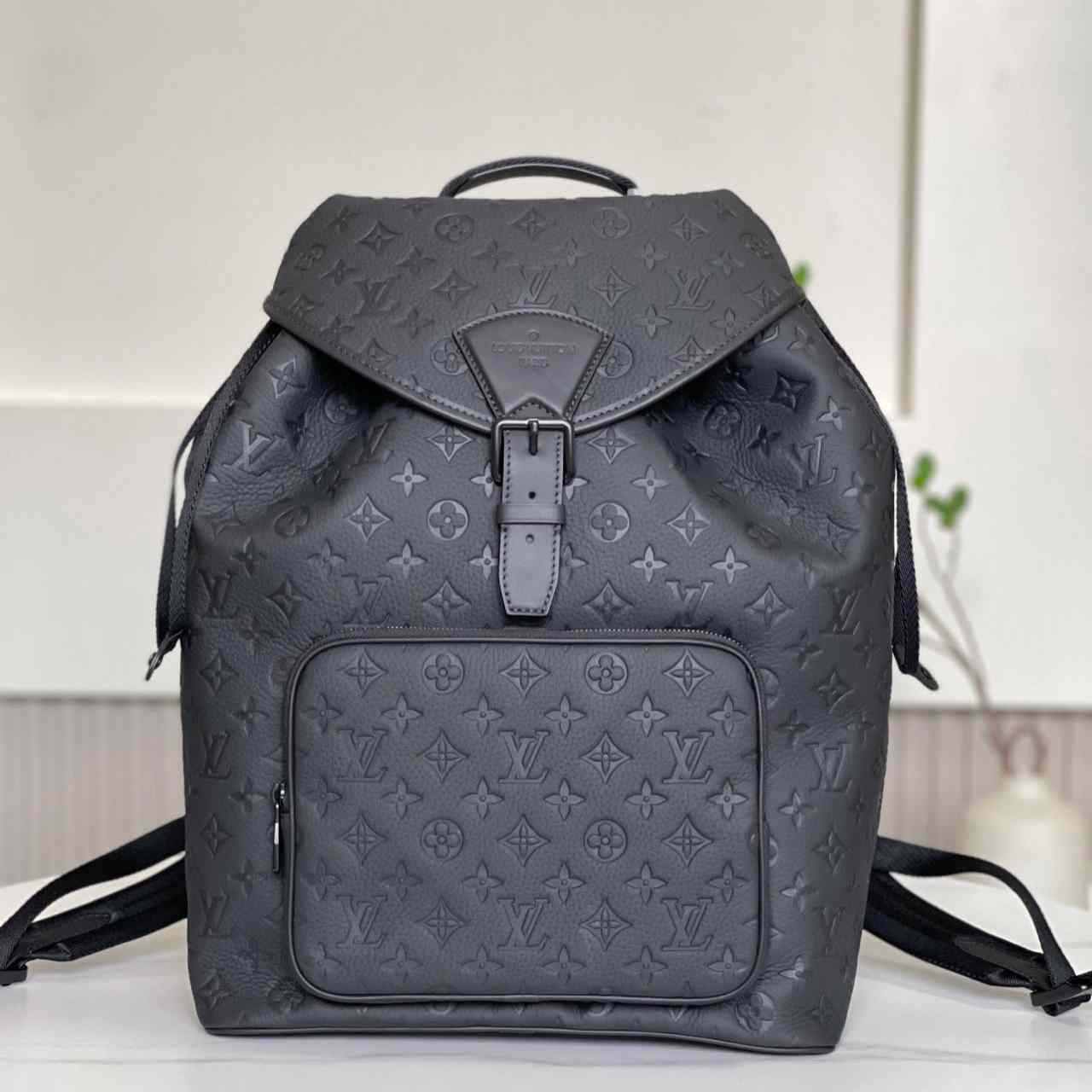 Louis Vuitton Montsouris Backpack    M23127 - PerfectKickZ