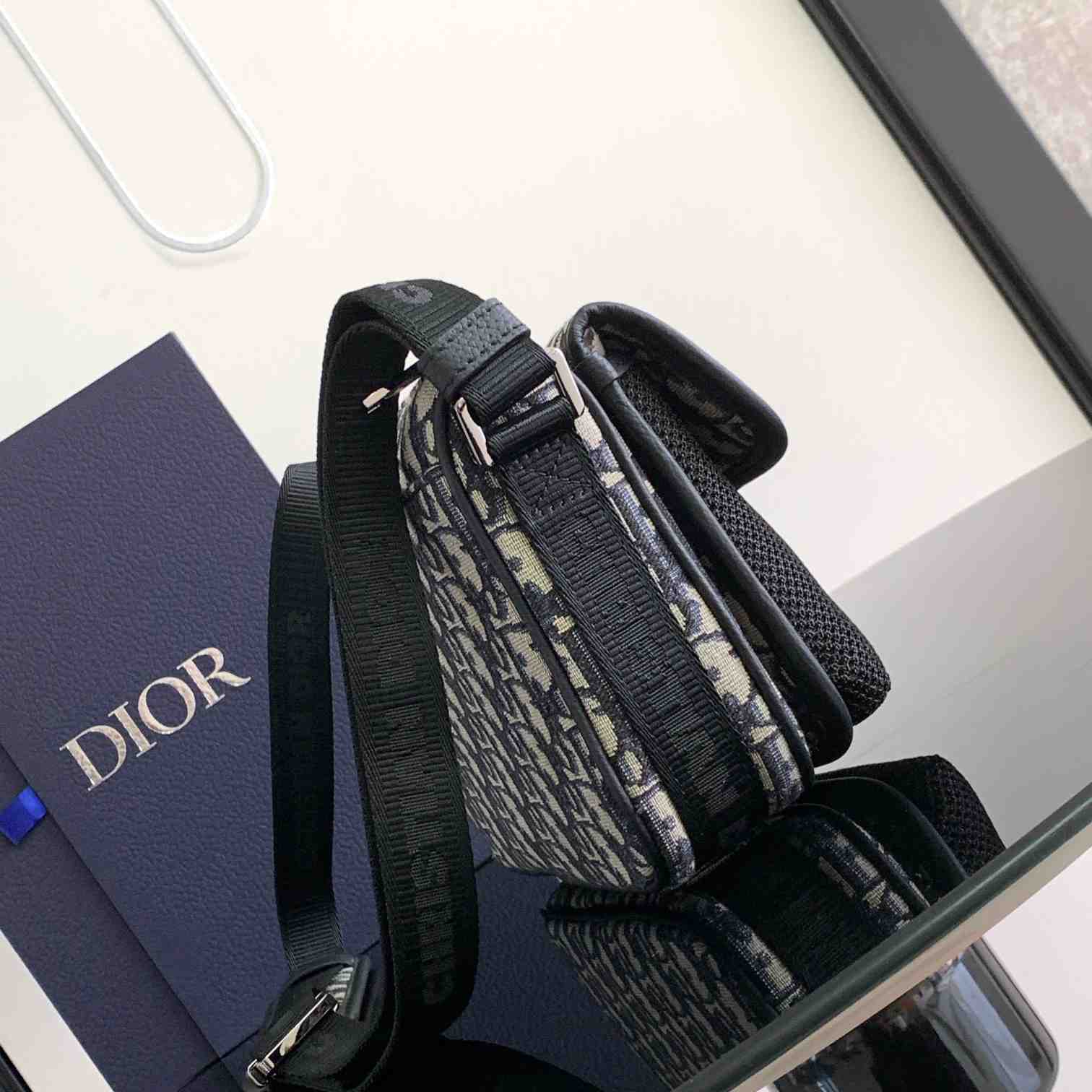 Dior 8 Bag With Strap - 