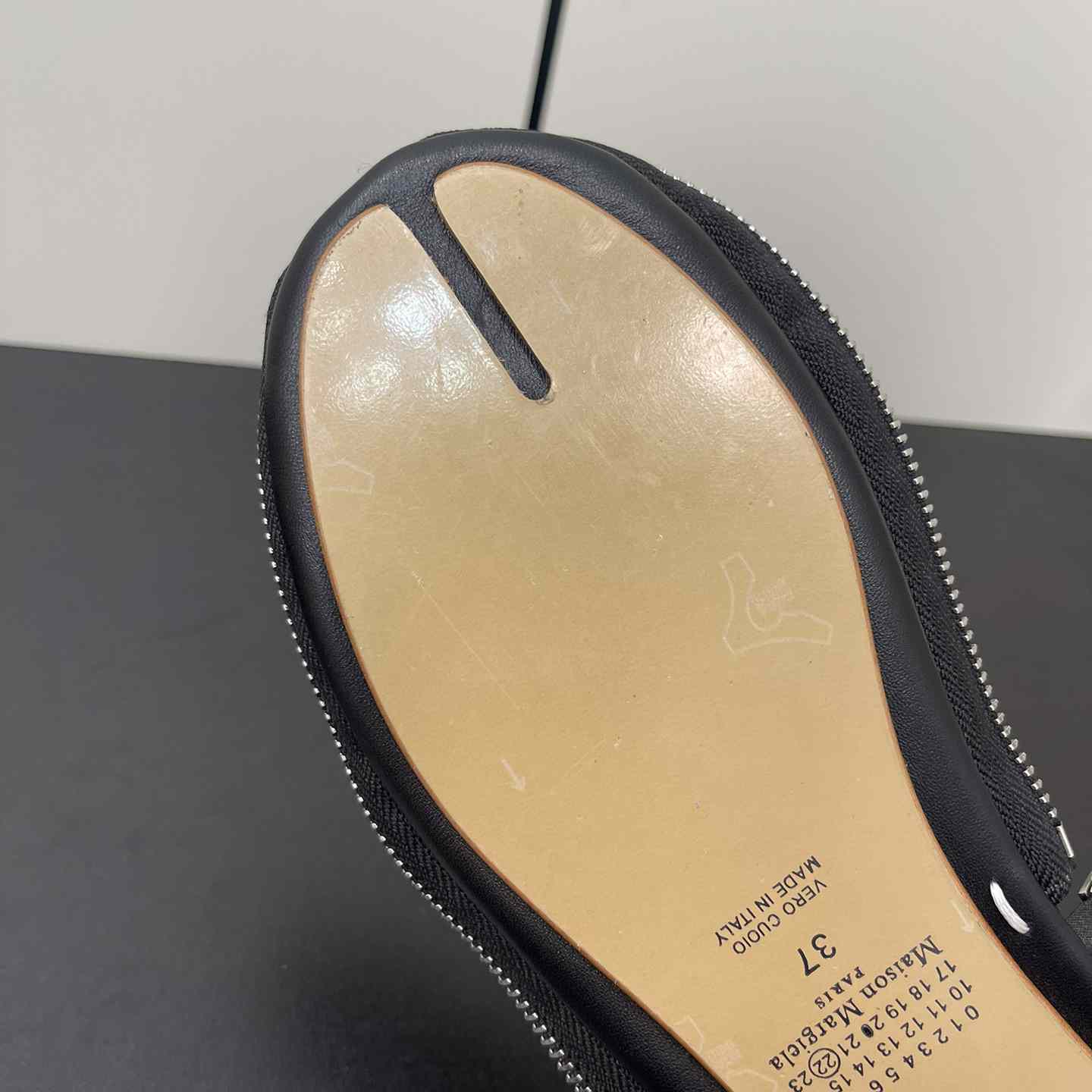 Maison Margiela Travel Round-toe Slippers - PerfectKickZ