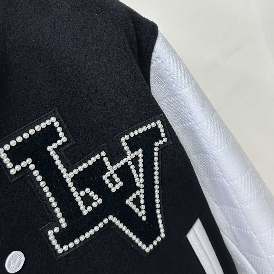 Louis Vuitton Signature Varsity Blouson - 