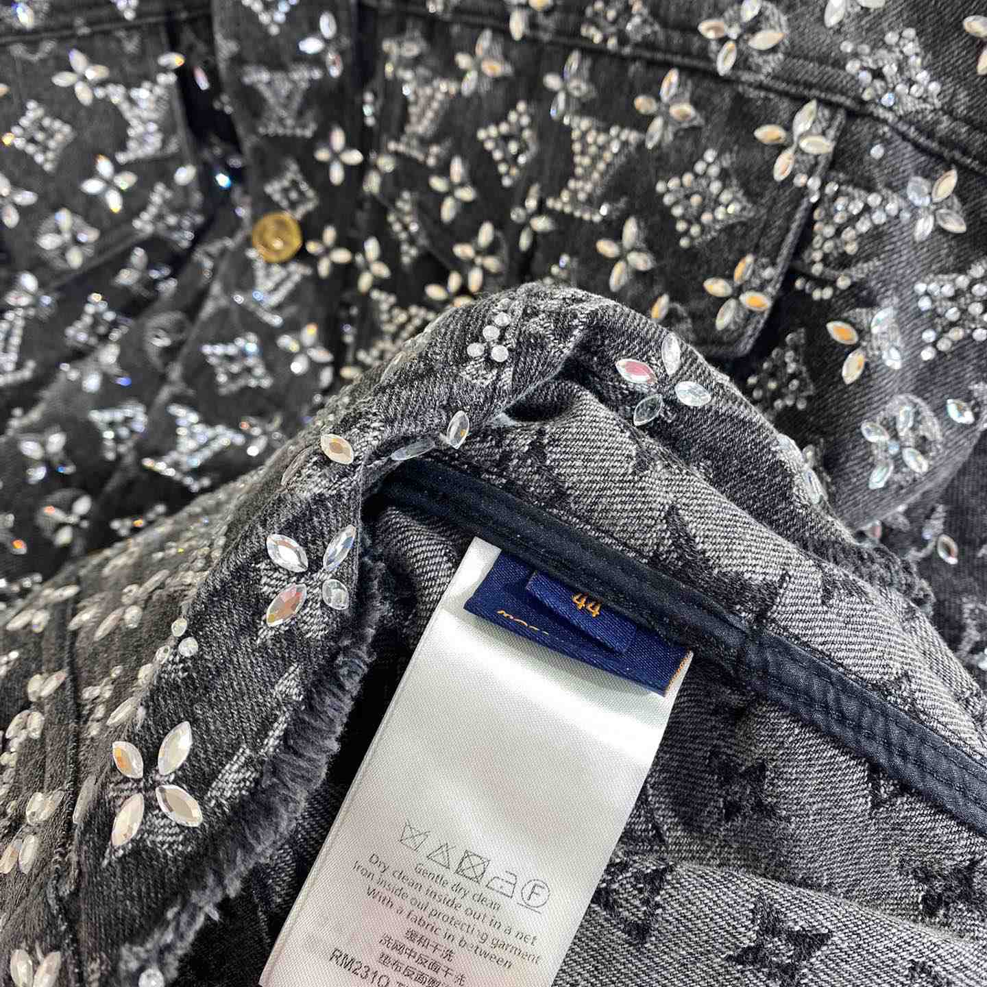 Louis Vuitton Embroidered Monogram Denim Overshirt    1ABY8X - PerfectKickZ