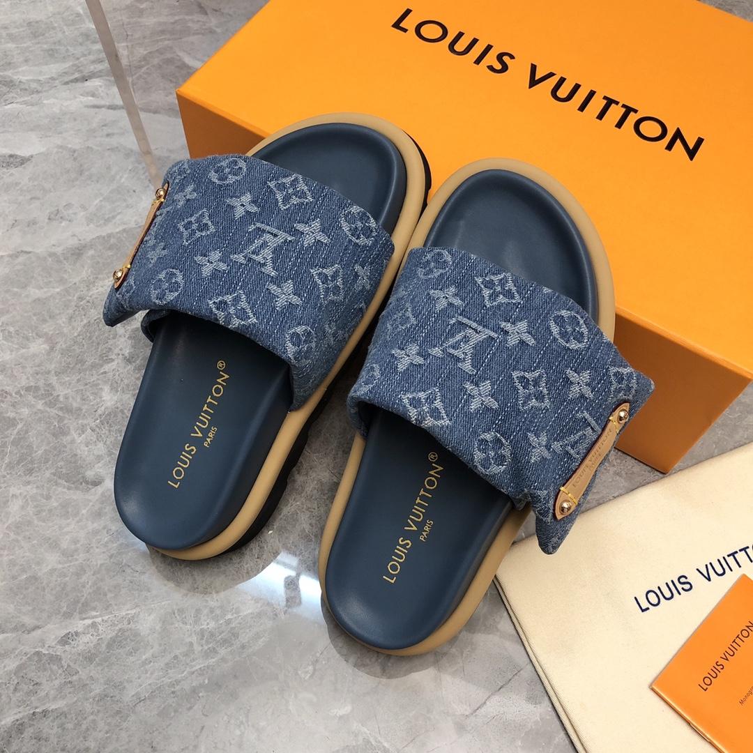 Louis Vuitton Pool Pillow Flat Comfort Mule     1ACJVH - PerfectKickZ