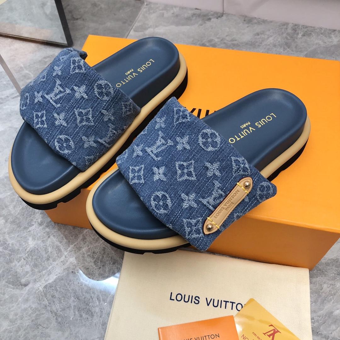 Louis Vuitton Pool Pillow Flat Comfort Mule     1ACJVH - PerfectKickZ