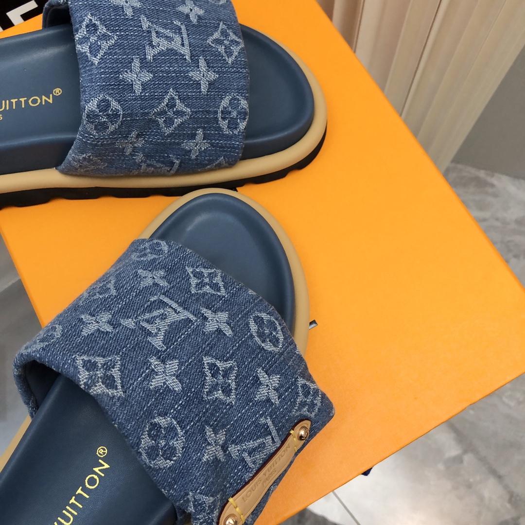 Louis Vuitton Pool Pillow Flat Comfort Mule     1ACJVH - PerfectKickZ