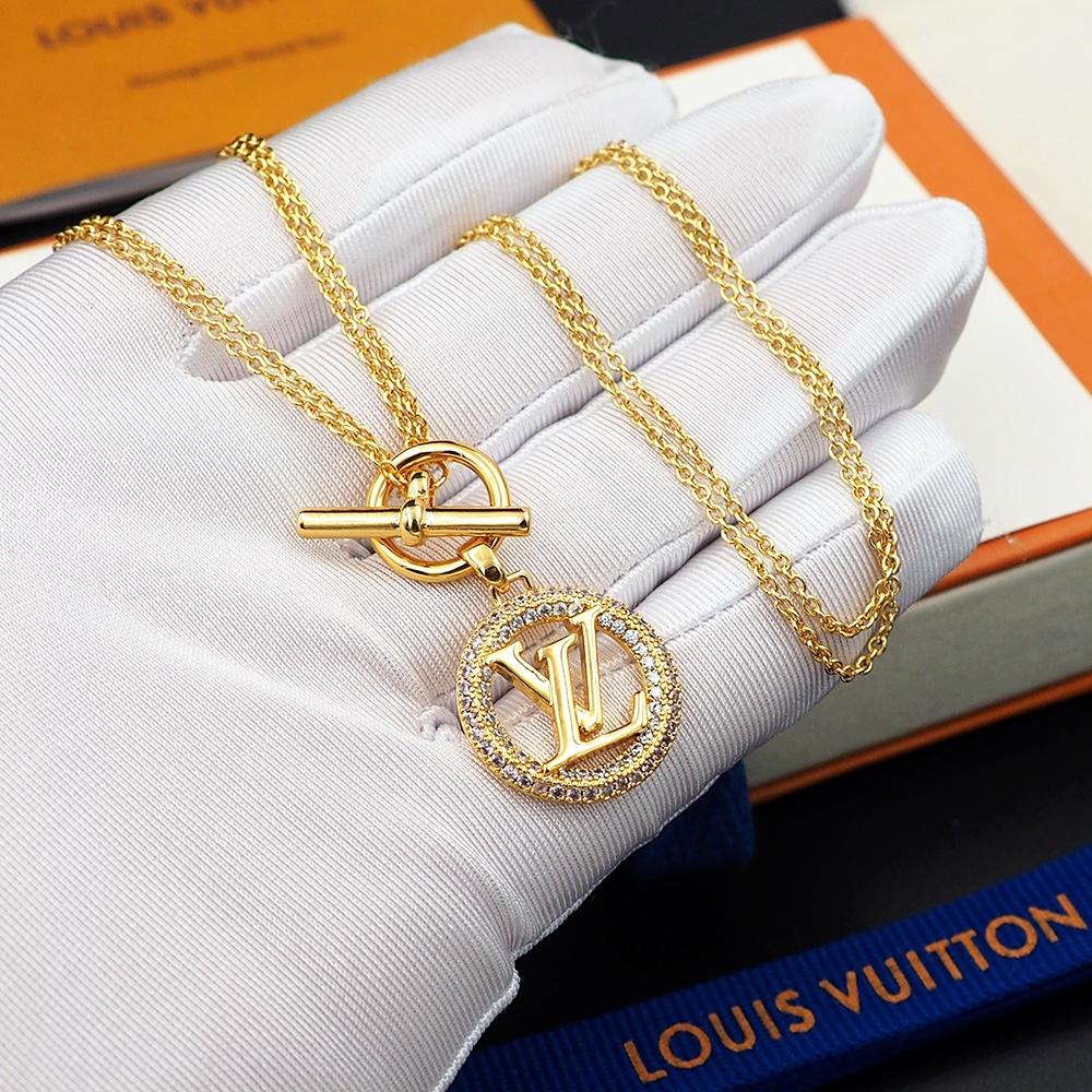 Louis Vuitton Louise Tresor Necklace   M01512 - PerfectKickZ