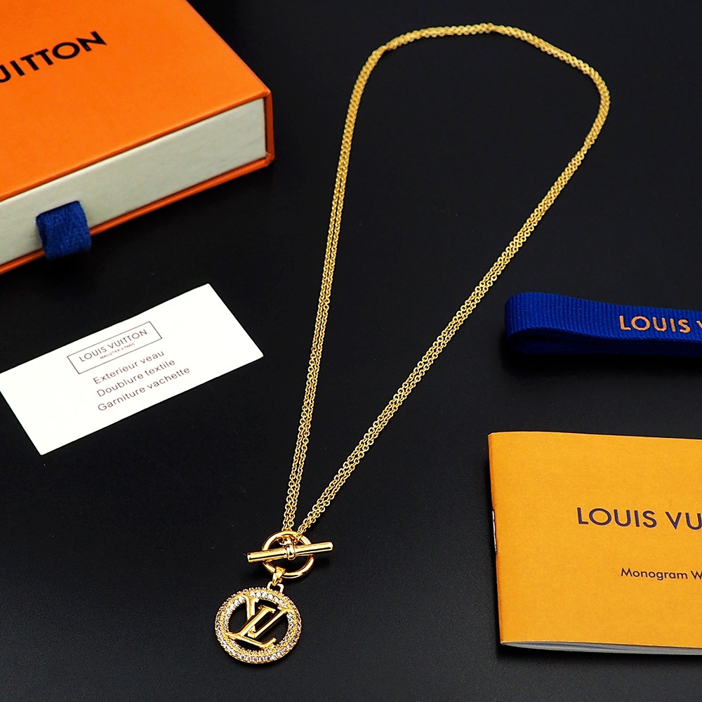 Louis Vuitton Louise Tresor Necklace   M01512 - PerfectKickZ