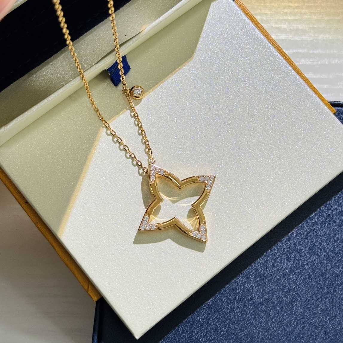 Louis Vuitton Ombre Blossom Pendant - PerfectKickZ