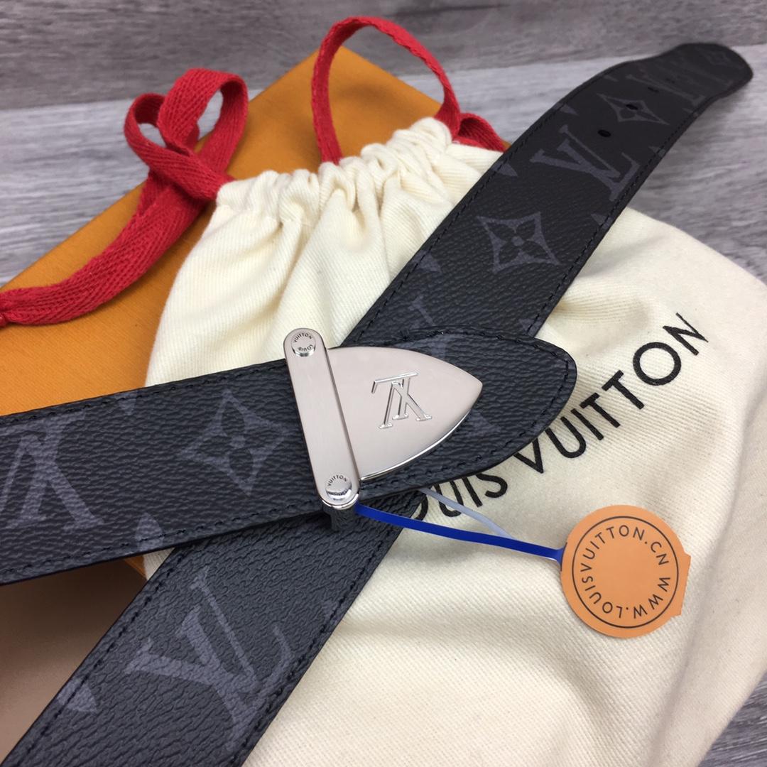 Louis Vuitton LV Trunk 35mm Reversible Belt - PerfectKickZ