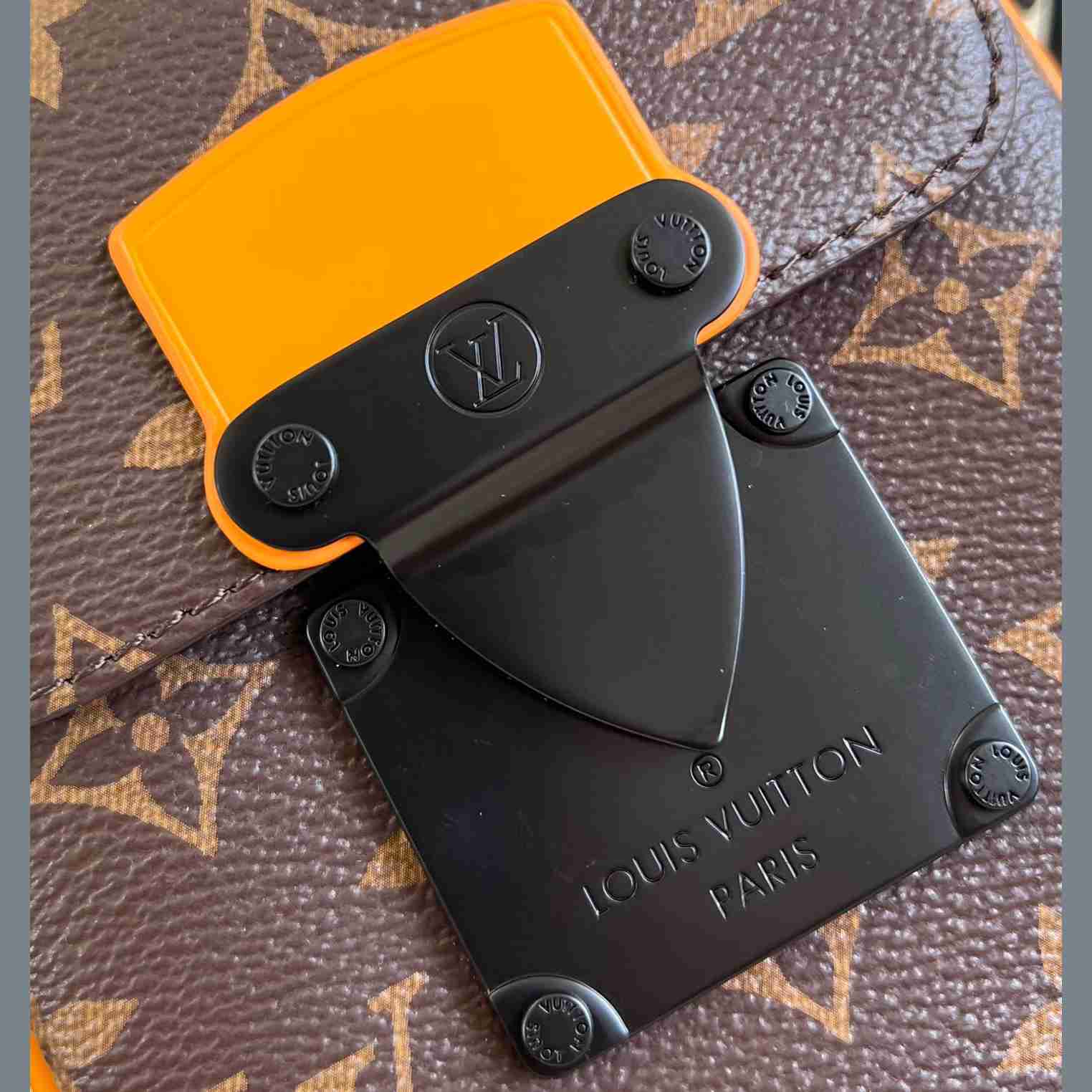 Louis Vuitton S-Lock Vertical Wearable Wallet    M82535 - PerfectKickZ