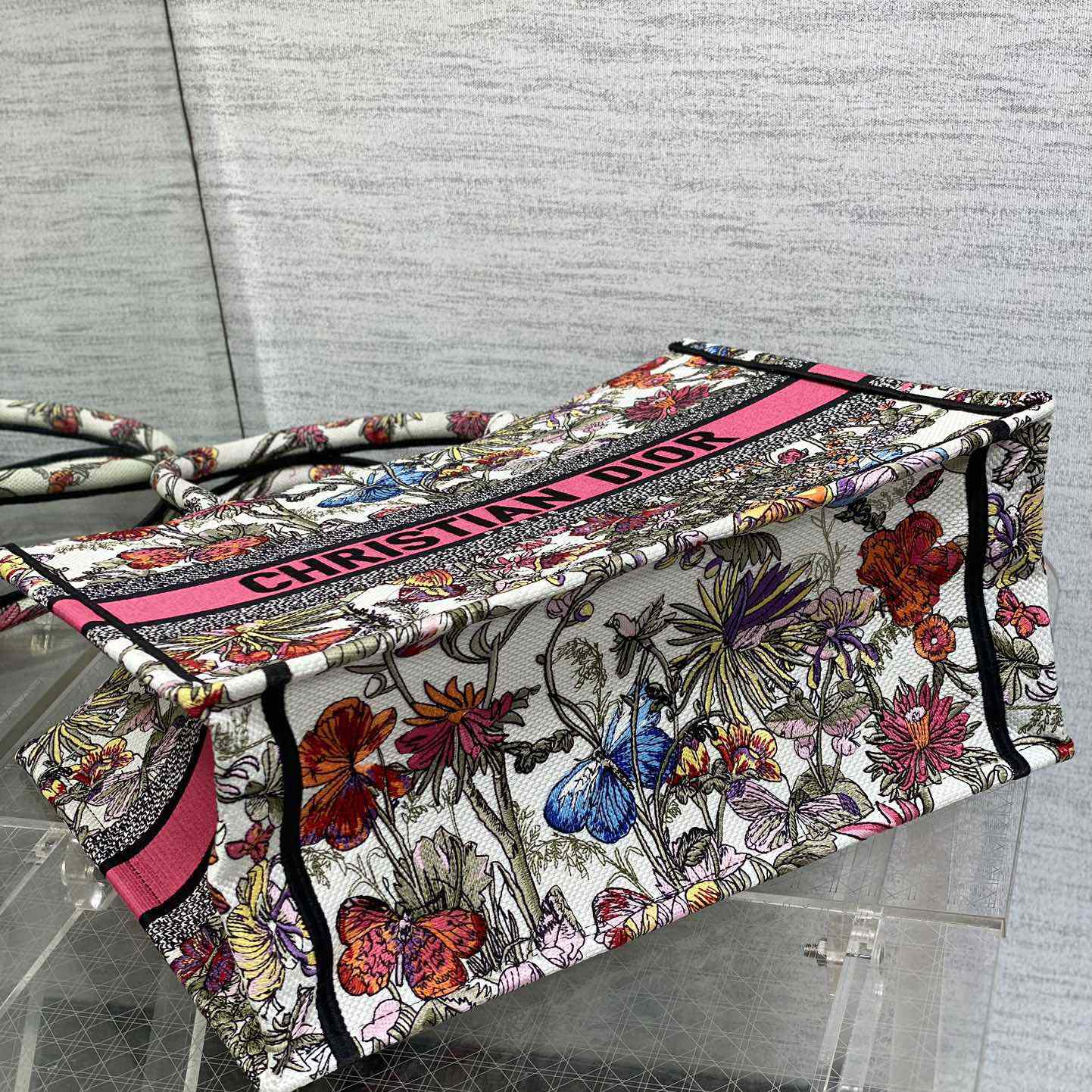 Dior Medium Dior Book Tote - PerfectKickZ