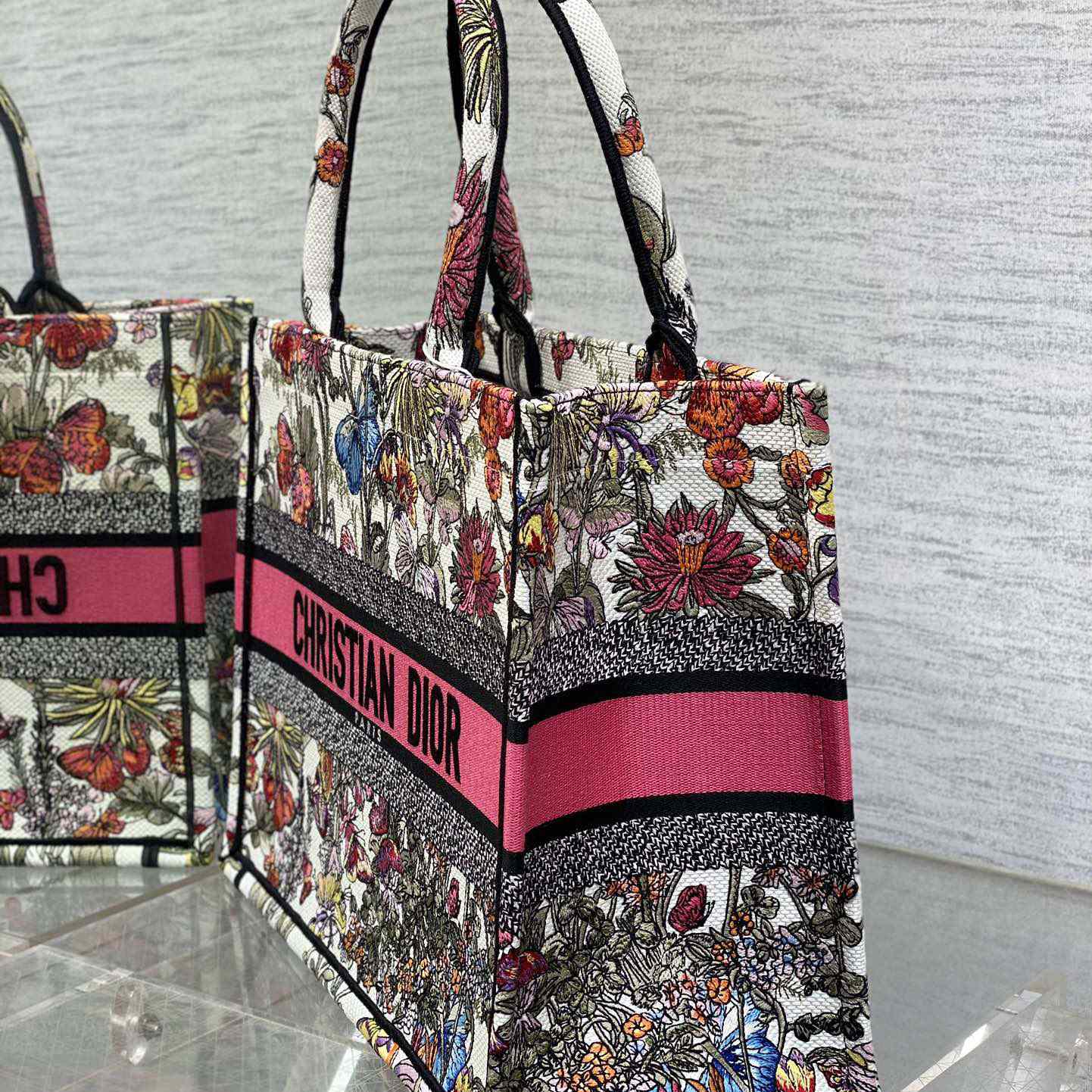 Dior Medium Dior Book Tote - PerfectKickZ
