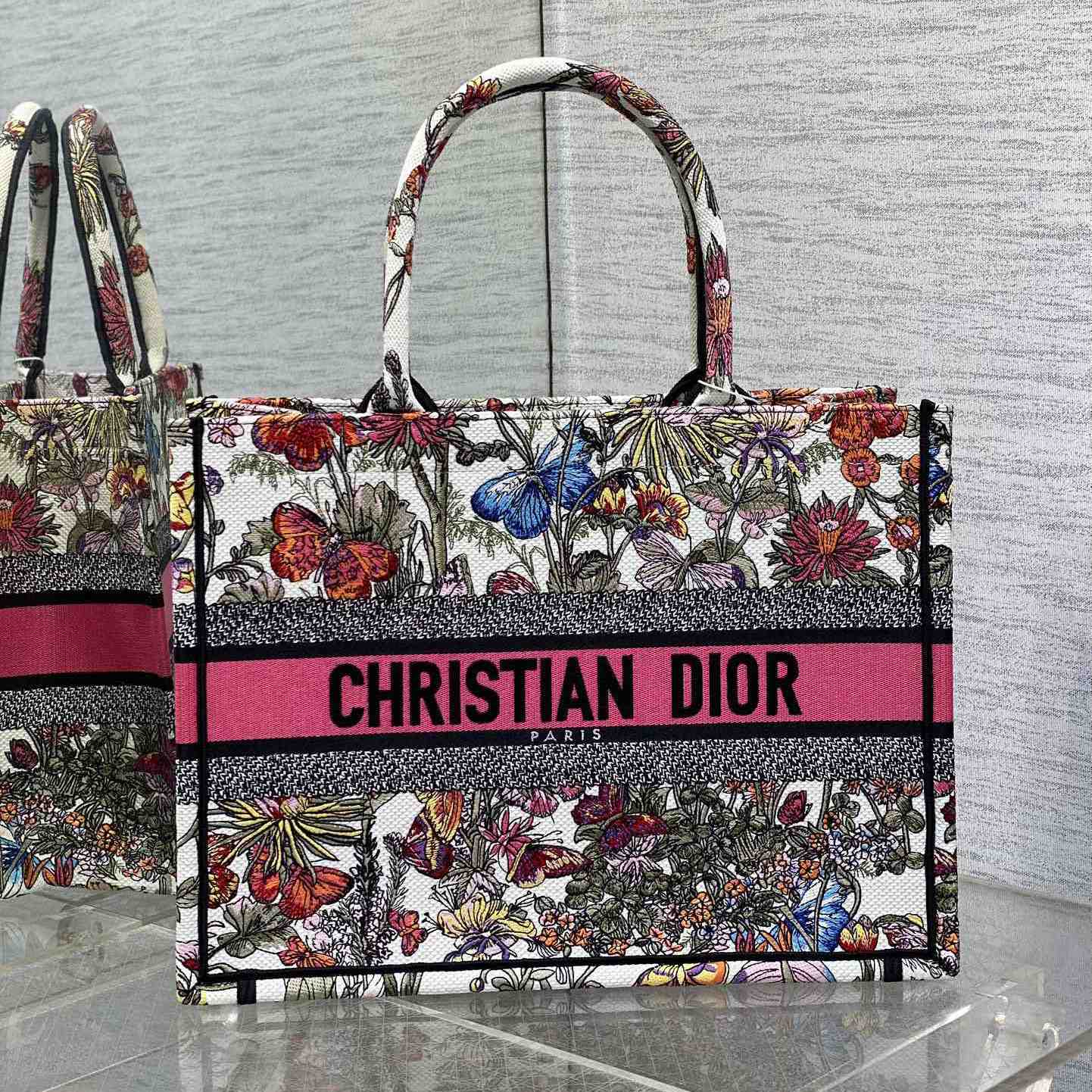 Dior Medium Dior Book Tote - PerfectKickZ