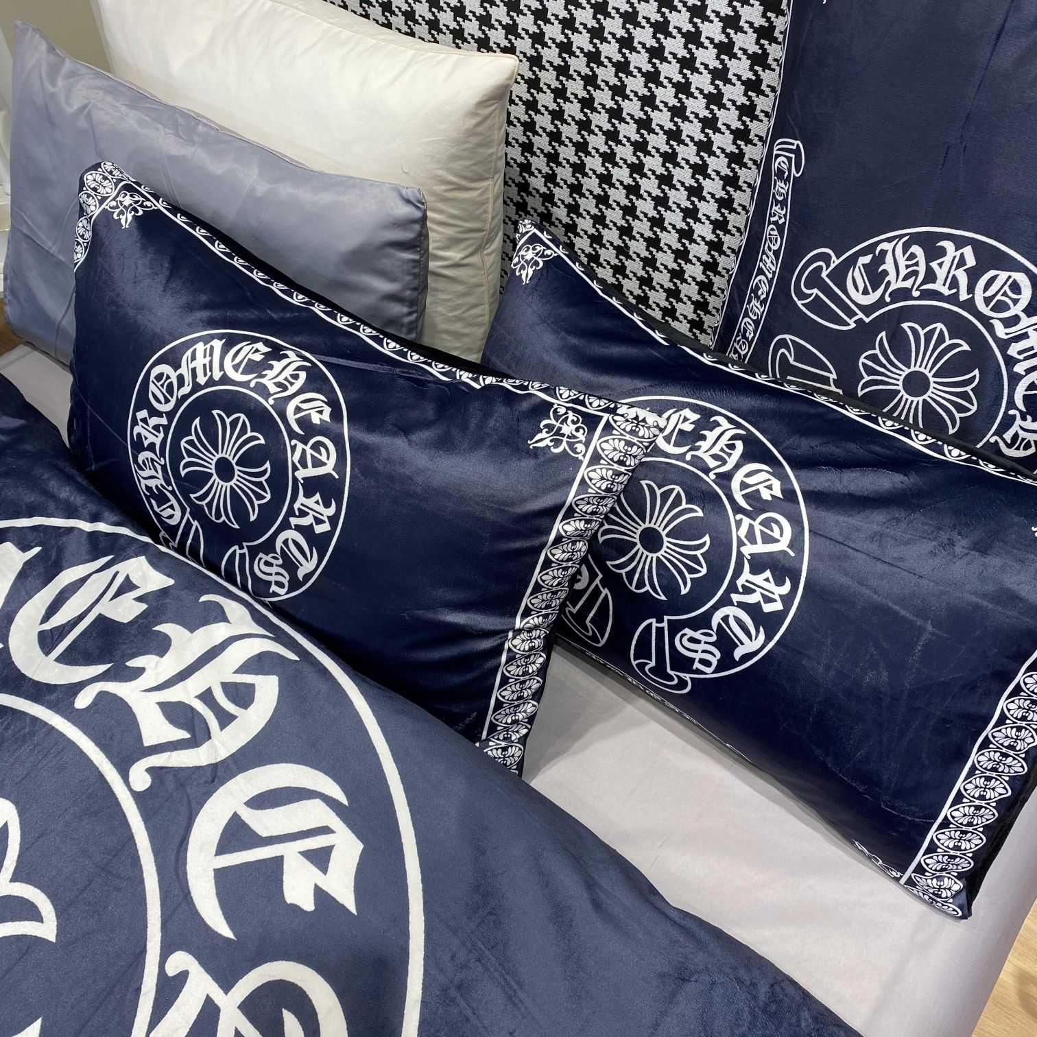 Chrome Hearts Bedding - PerfectKickZ