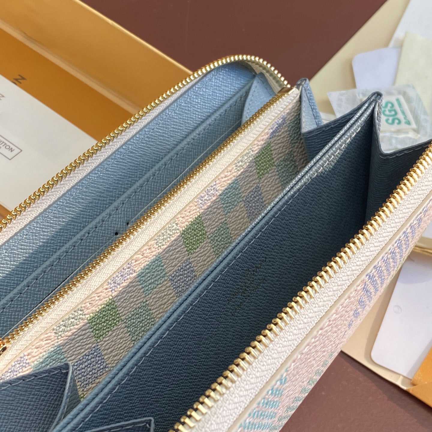 Louis Vuitton Zippy Wallet     N40748 - PerfectKickZ