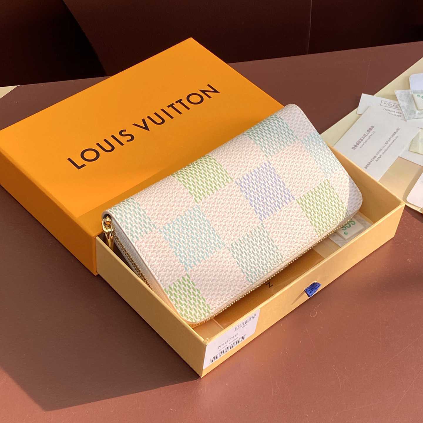 Louis Vuitton Zippy Wallet     N40748 - PerfectKickZ