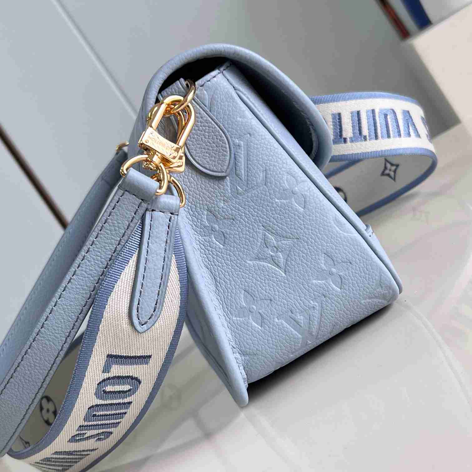 Louis Vuitton Diane    M46846 - PerfectKickZ