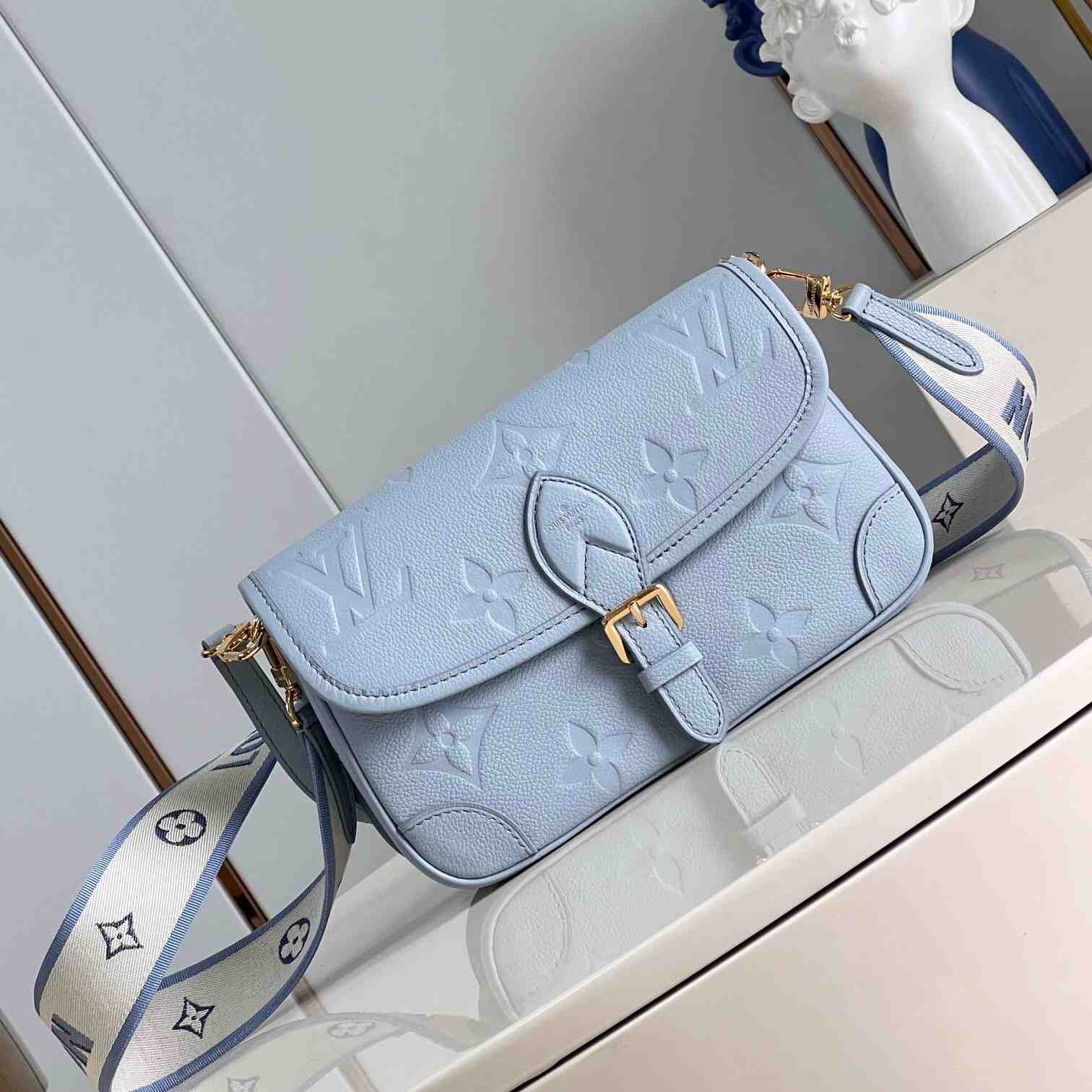 Louis Vuitton Diane    M46846 - PerfectKickZ