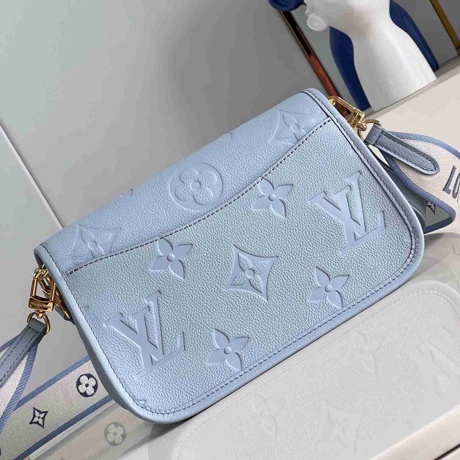 Louis Vuitton Diane    M46846 - PerfectKickZ