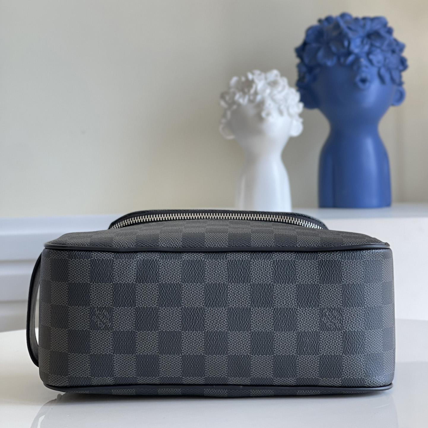 Louis Vuitton Toiletry Pouch   N47625 - PerfectKickZ