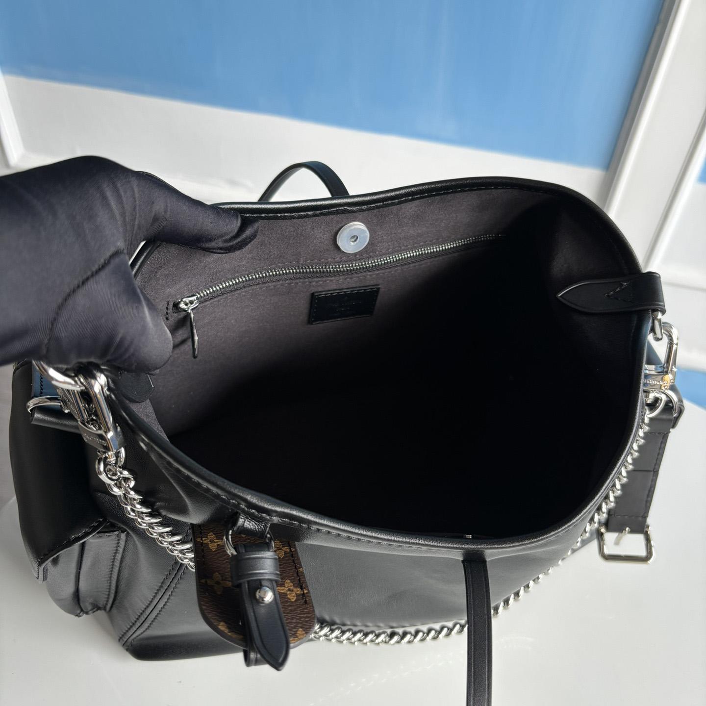 Louis Vuitton CarryAll Cargo PM    M24861 - PerfectKickZ