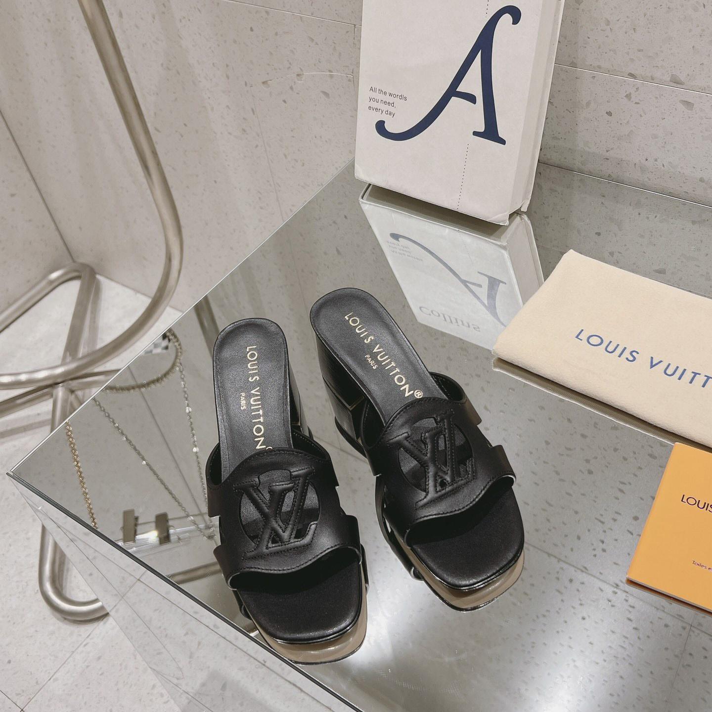 Louis Vuitton LV Isola Mule   1ACG4K - PerfectKickZ