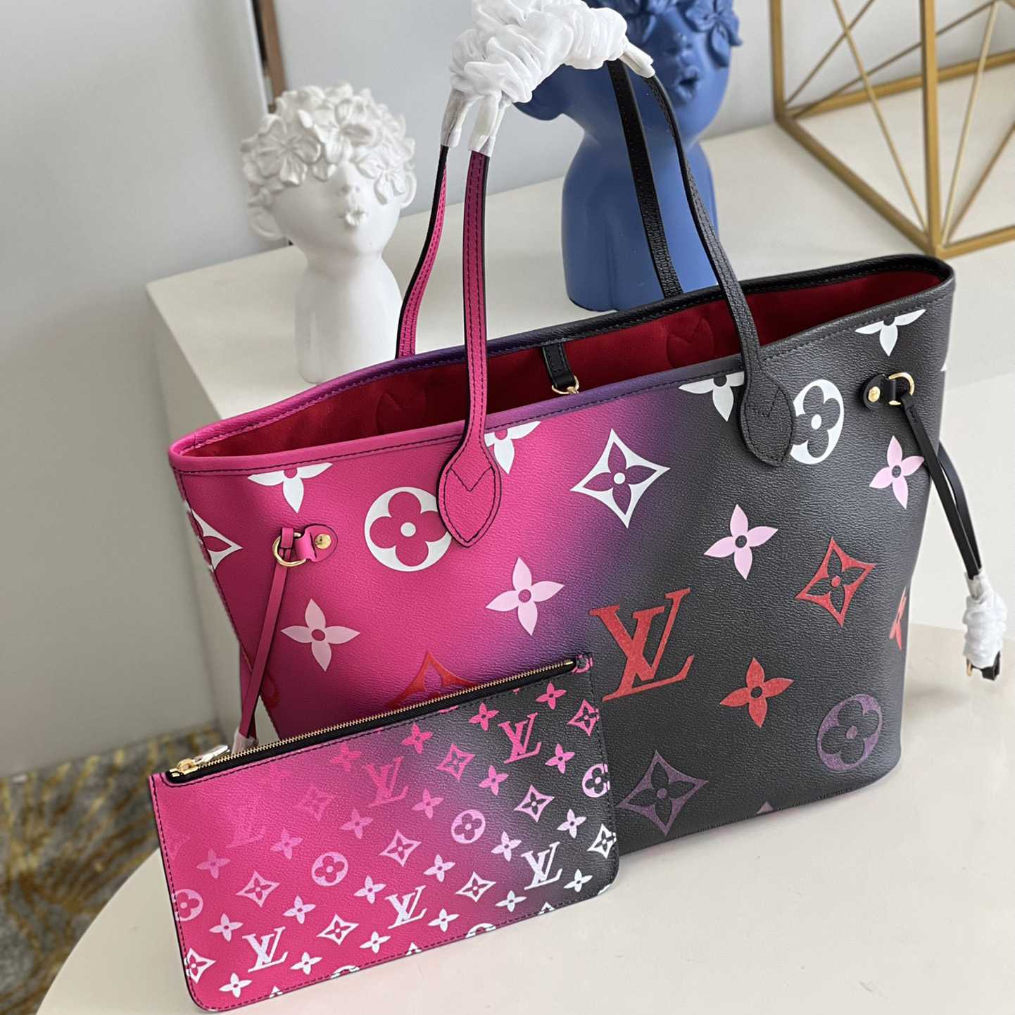 Louis Vuitton Neverfull MM Tote (31-28-14cm)    M20511 - PerfectKickZ