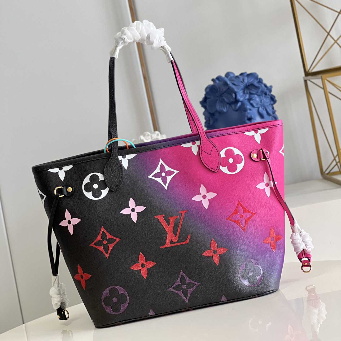 Louis Vuitton Neverfull MM Tote (31-28-14cm)    M20511 - PerfectKickZ