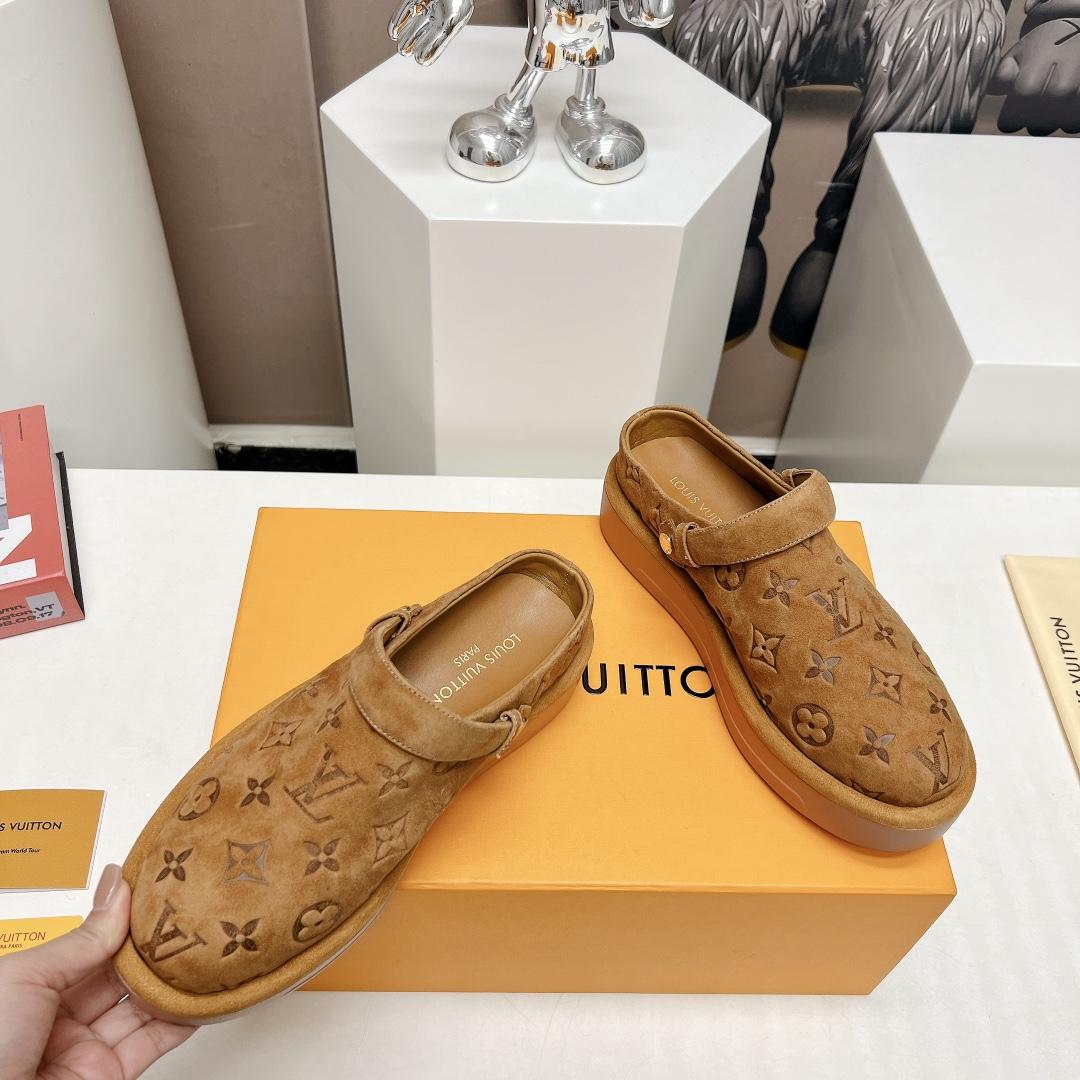 Louis Vuitton Aspen Platform Clog          1ACHWJ - PerfectKickZ