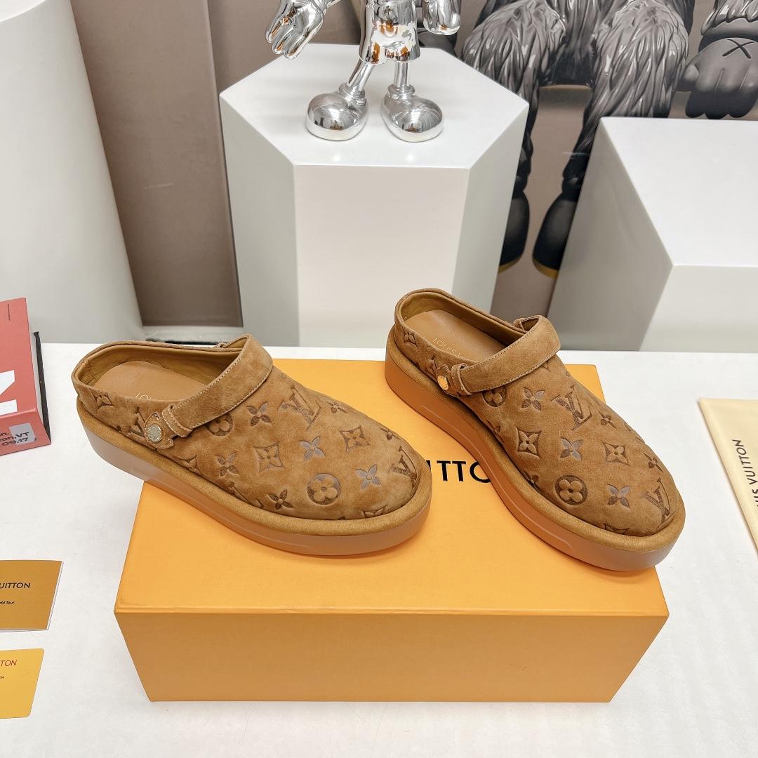 Louis Vuitton Aspen Platform Clog          1ACHWJ - PerfectKickZ