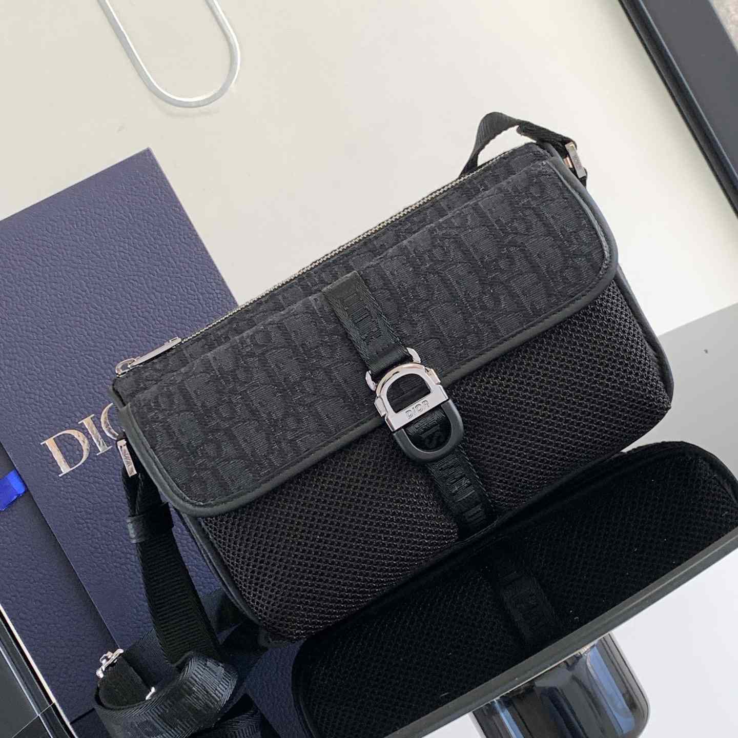 Dior 8 Bag With Strap - PerfectKickZ
