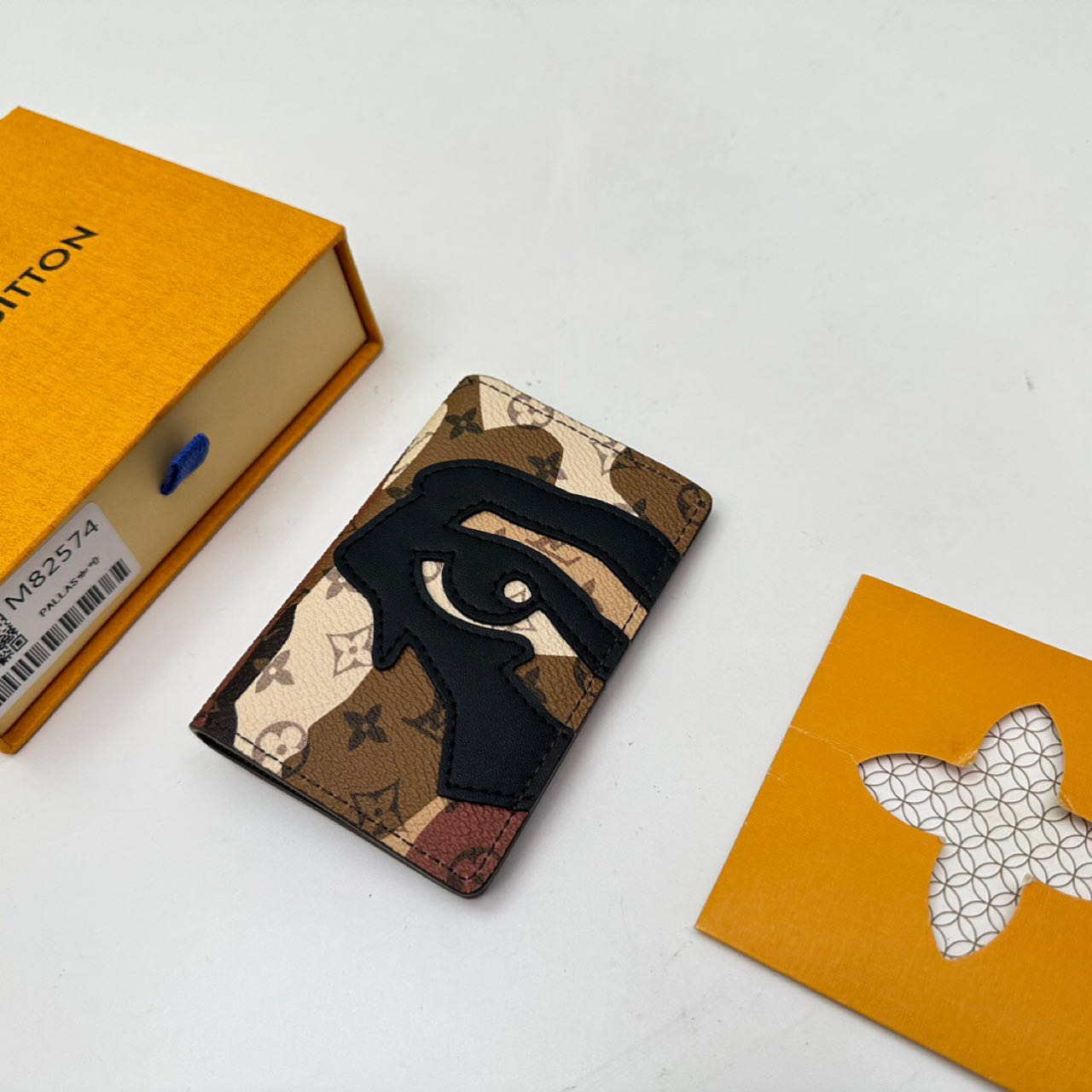 Louis Vuitton Pocket Organizer   M82574 - PerfectKickZ