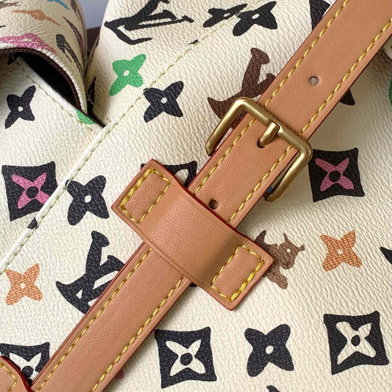 Louis Vuitton Christopher MM   M25240 - PerfectKickZ