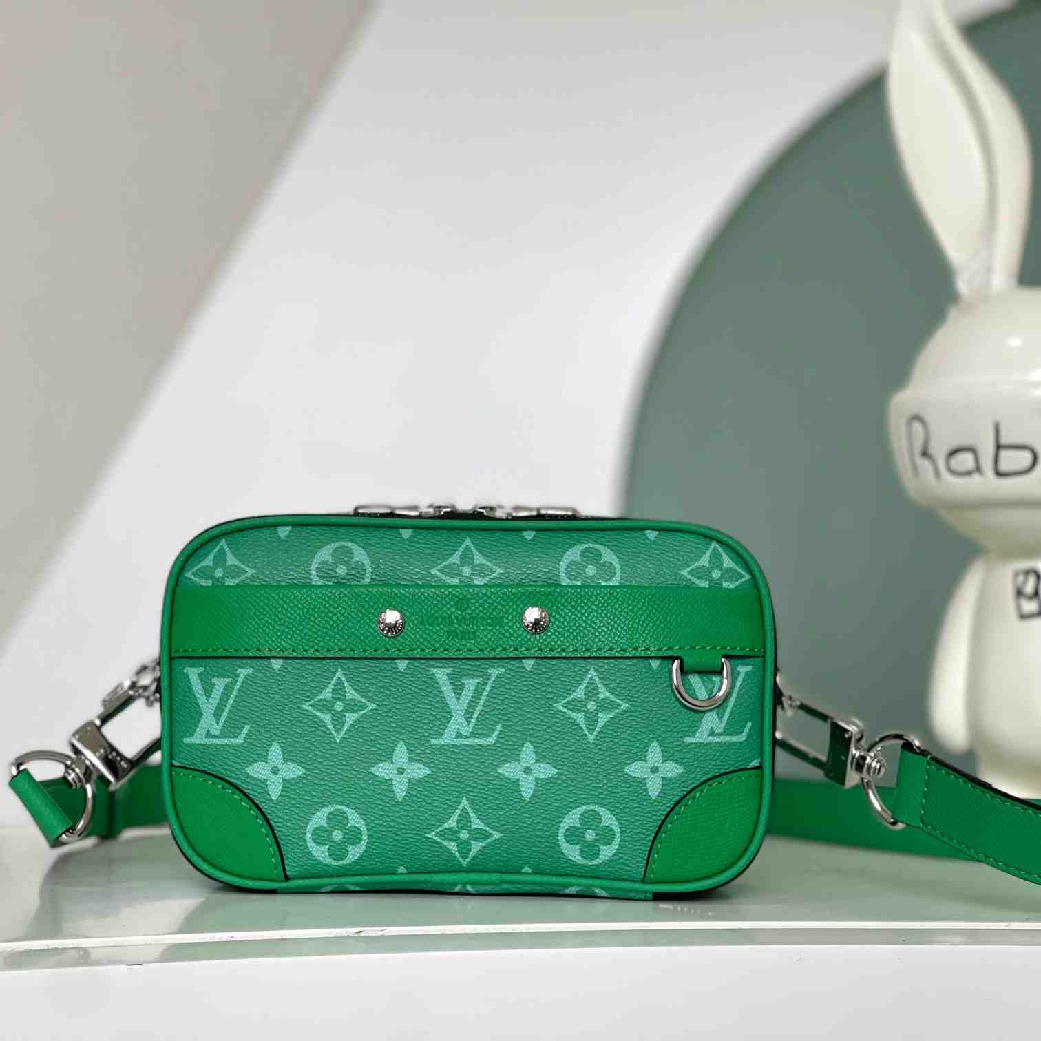 Louis Vuitton Alpha Wearable Wallet    M30997 - PerfectKickZ